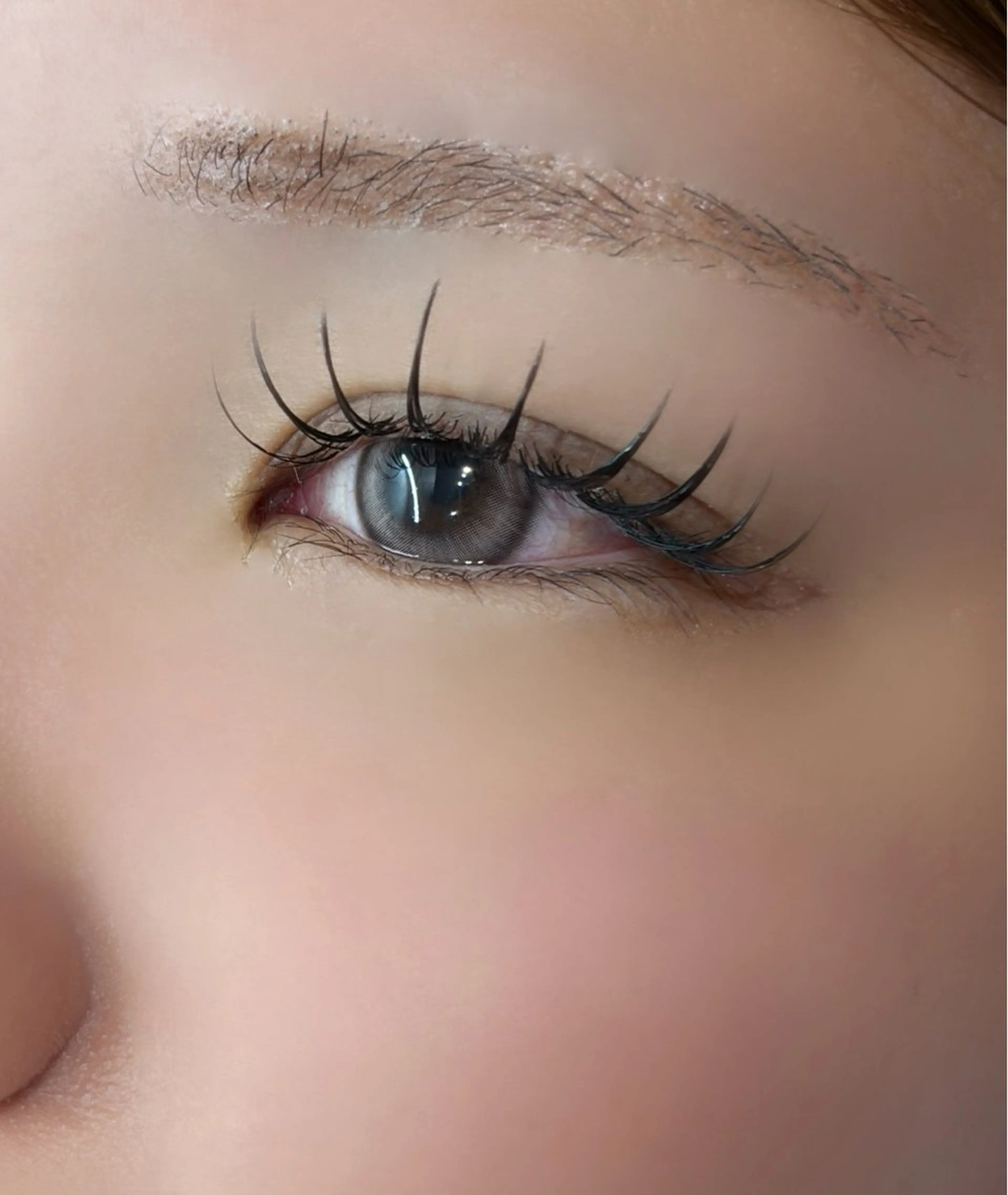 マツエク・マツパ 束感まつ毛 BELLA LUNA 〜eye collection〜所属・仲本 唯愛のマツエク・マツパデザイン