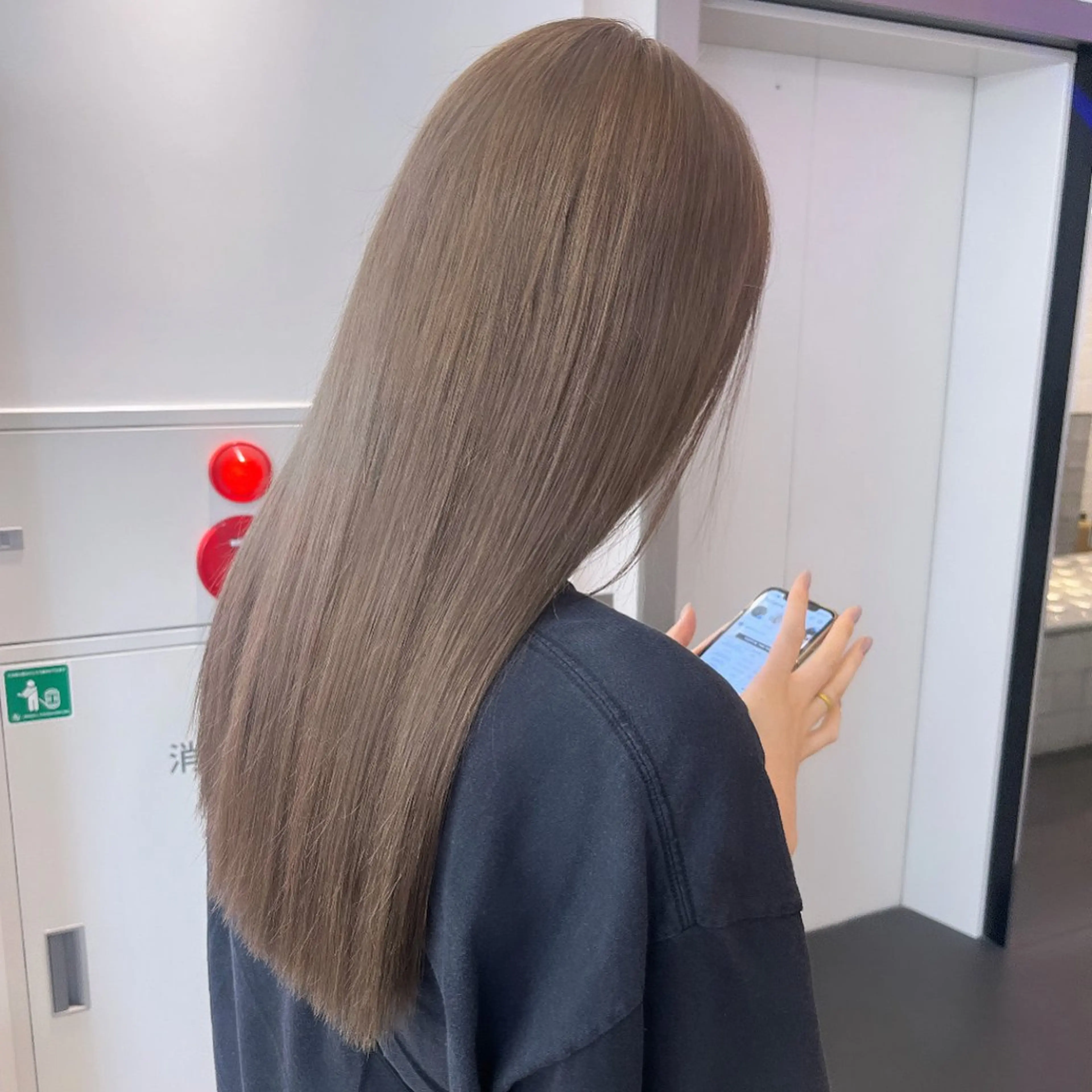 ロング カラー ベージュカラー ミルクティーベージュ 🍒暖色✖️レイヤー ／Haruna🍒のヘアスタイル