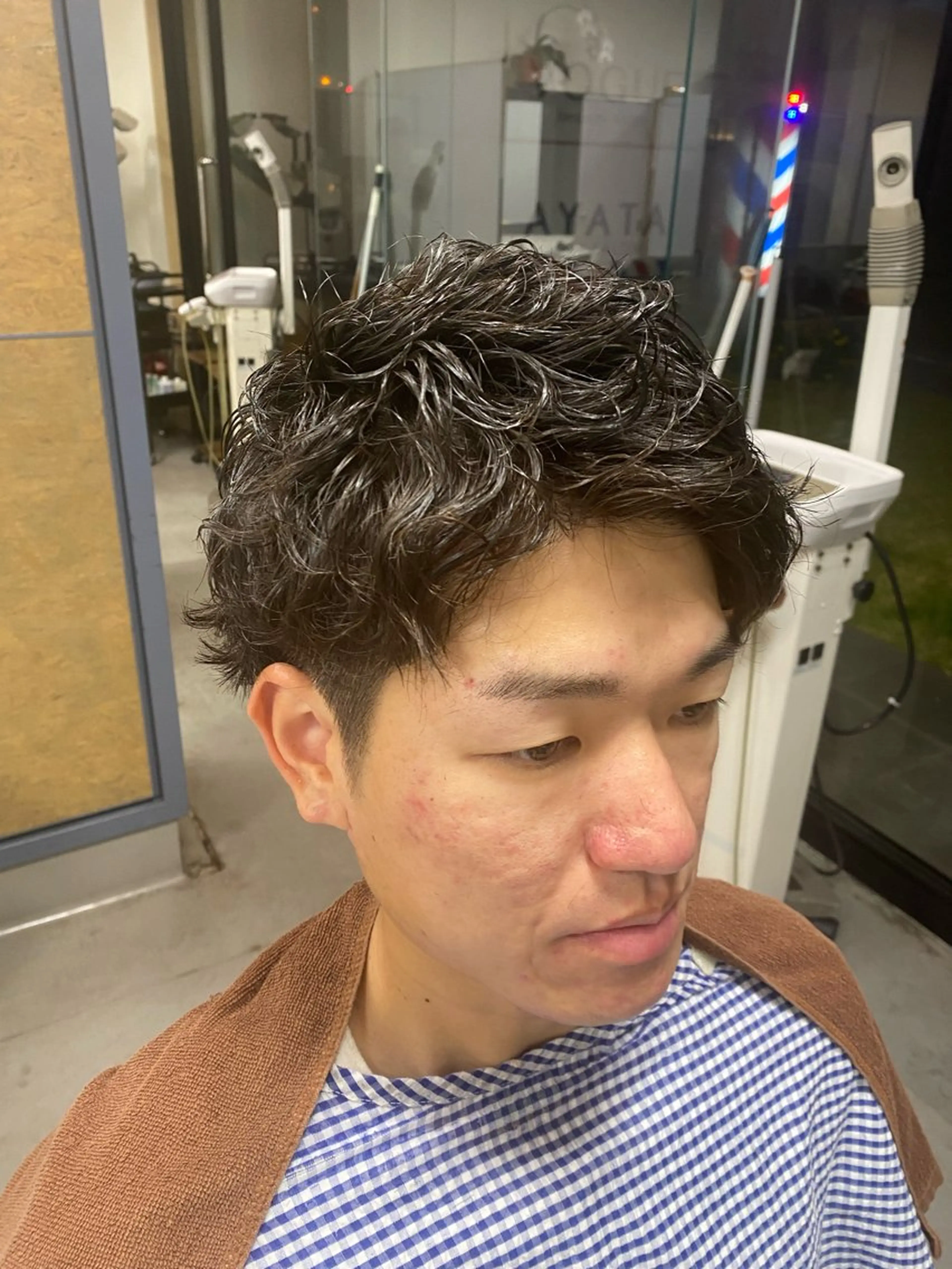 パーマ 湯浅 俊貴のヘアスタイル