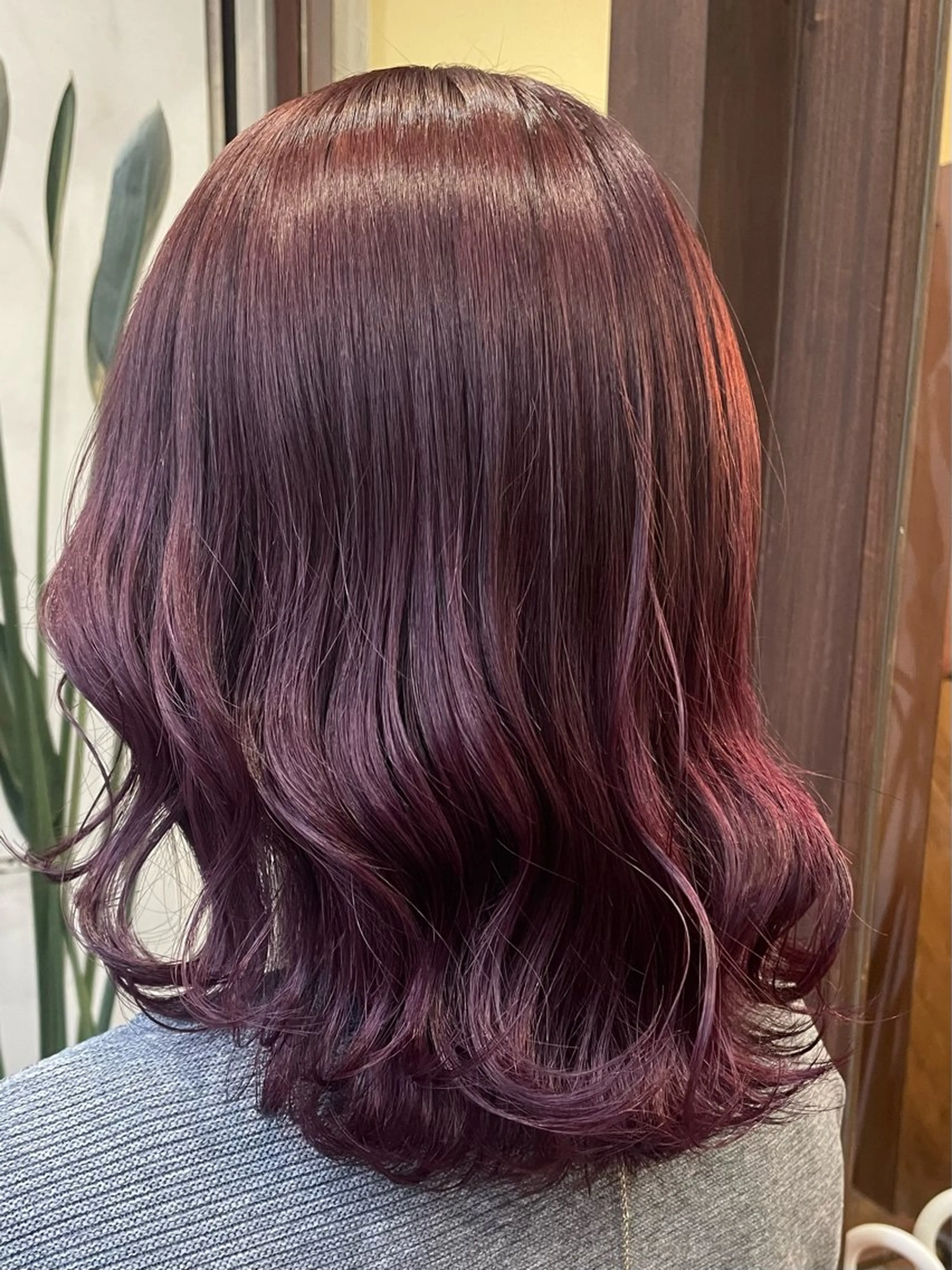 ミディアム ピンクラベンダー ヘアカラー 《髪質改善 UN BLEACH》のヘアスタイル