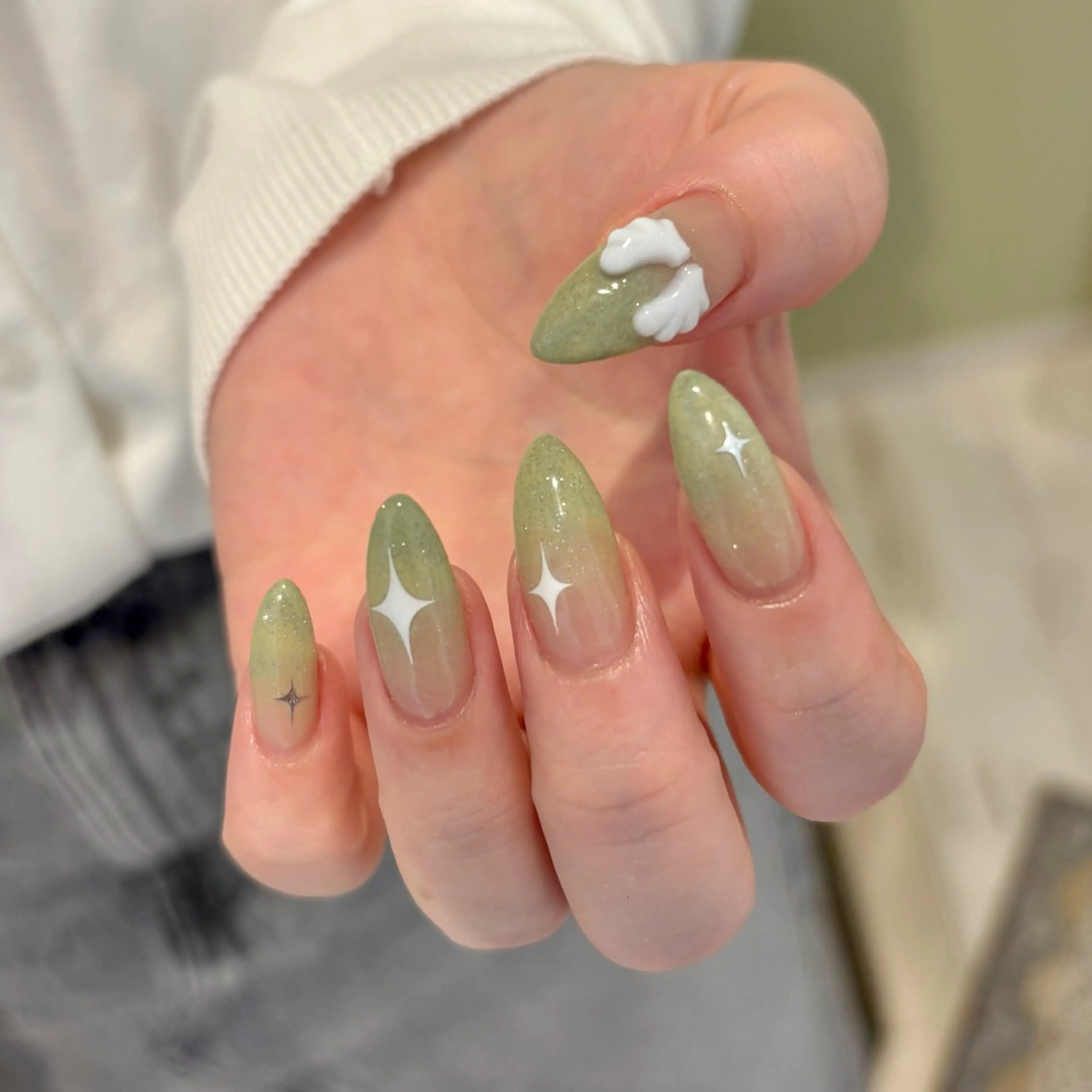 ネイル ハンドネイル ⠀ loggy.のネイルデザイン