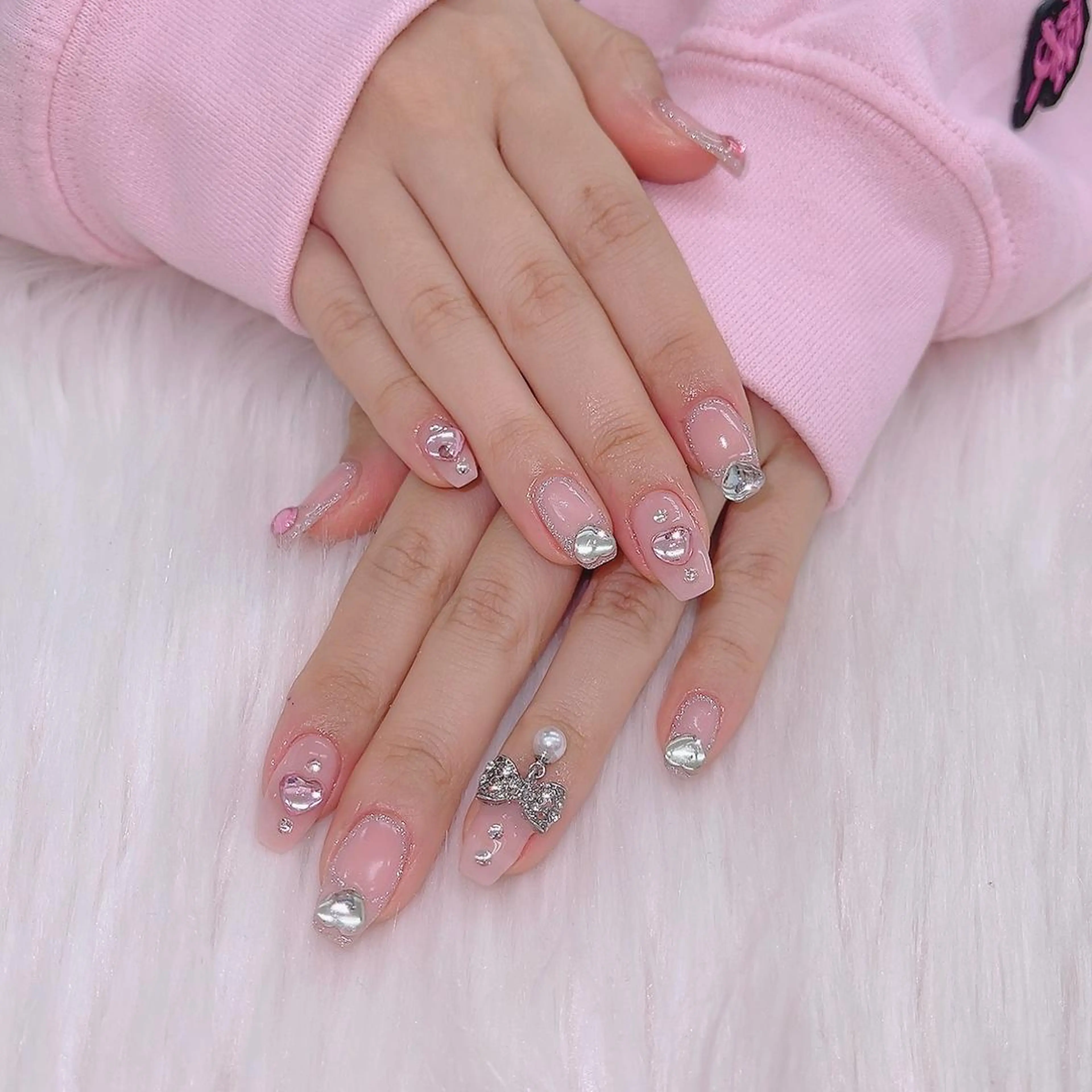 ネイル 🦋ネイルサロン ブラン🌈ゆりのネイルデザイン