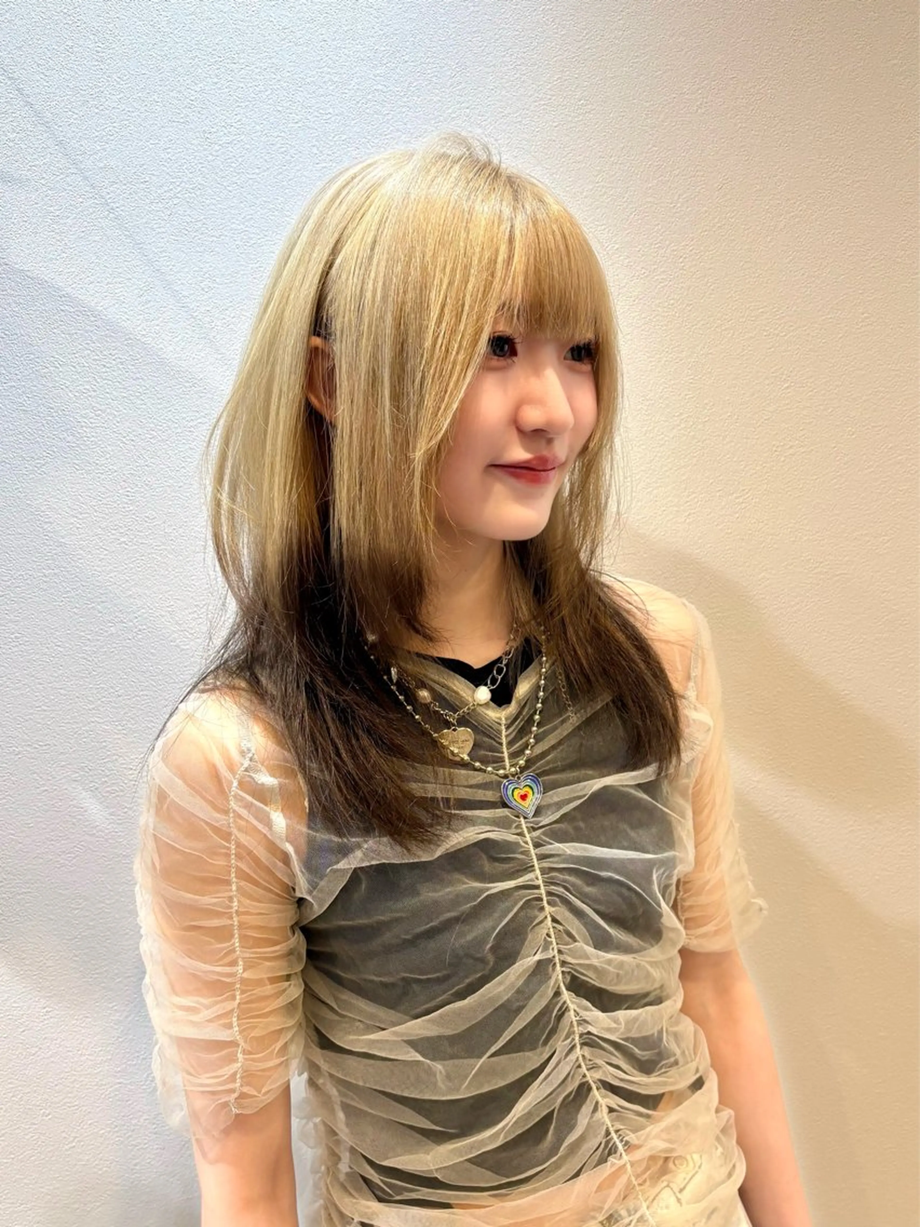 ロング レイヤーカット カット ヘアカラー トリートメント ショート/レイヤー/ ボブ/安本和史のヘアスタイル