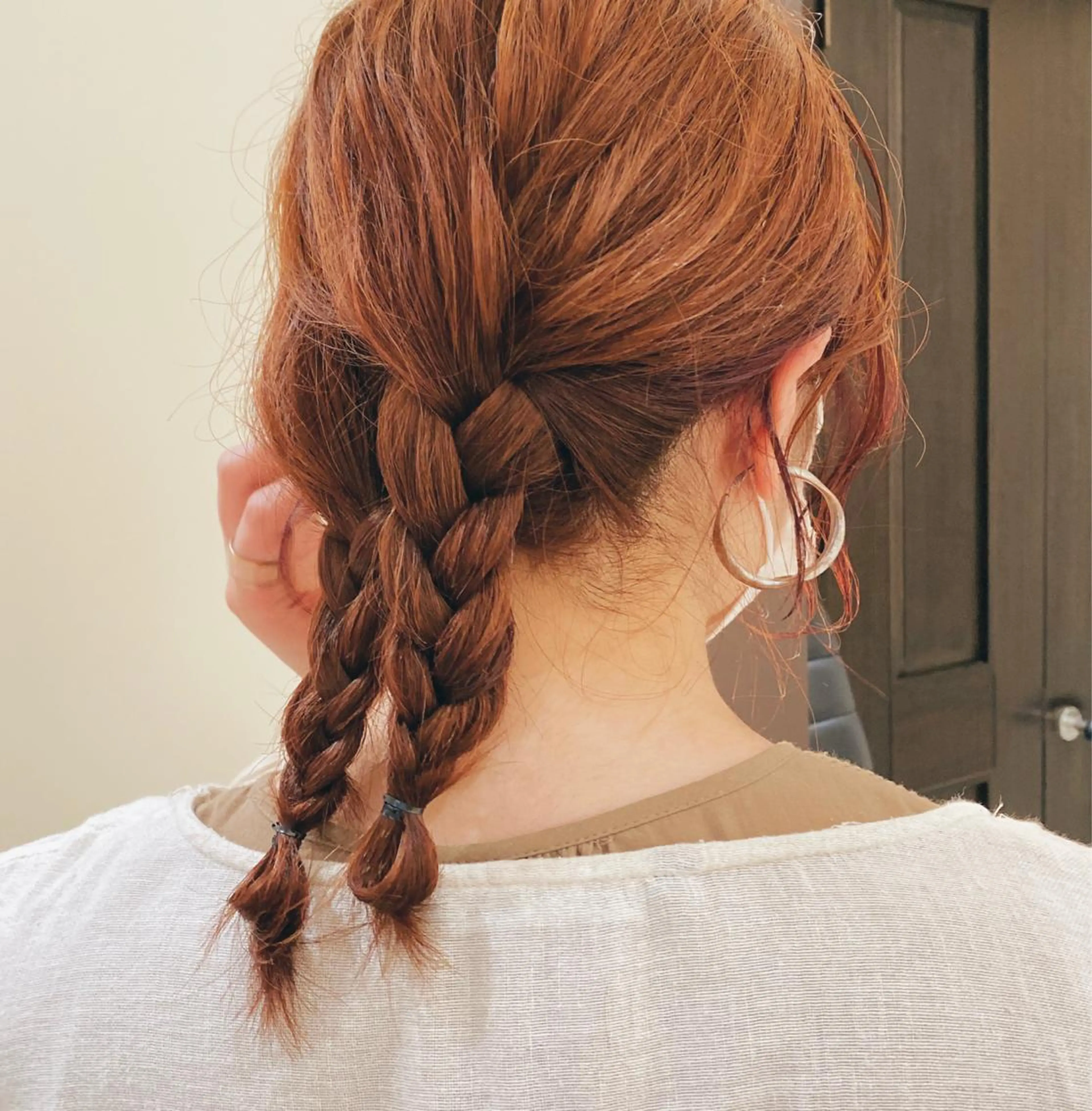 ミディアム カラー パーマ ヘアアレンジ メンズ キッズ ネイル マツエク・マツパ モリモト サナのヘアスタイル