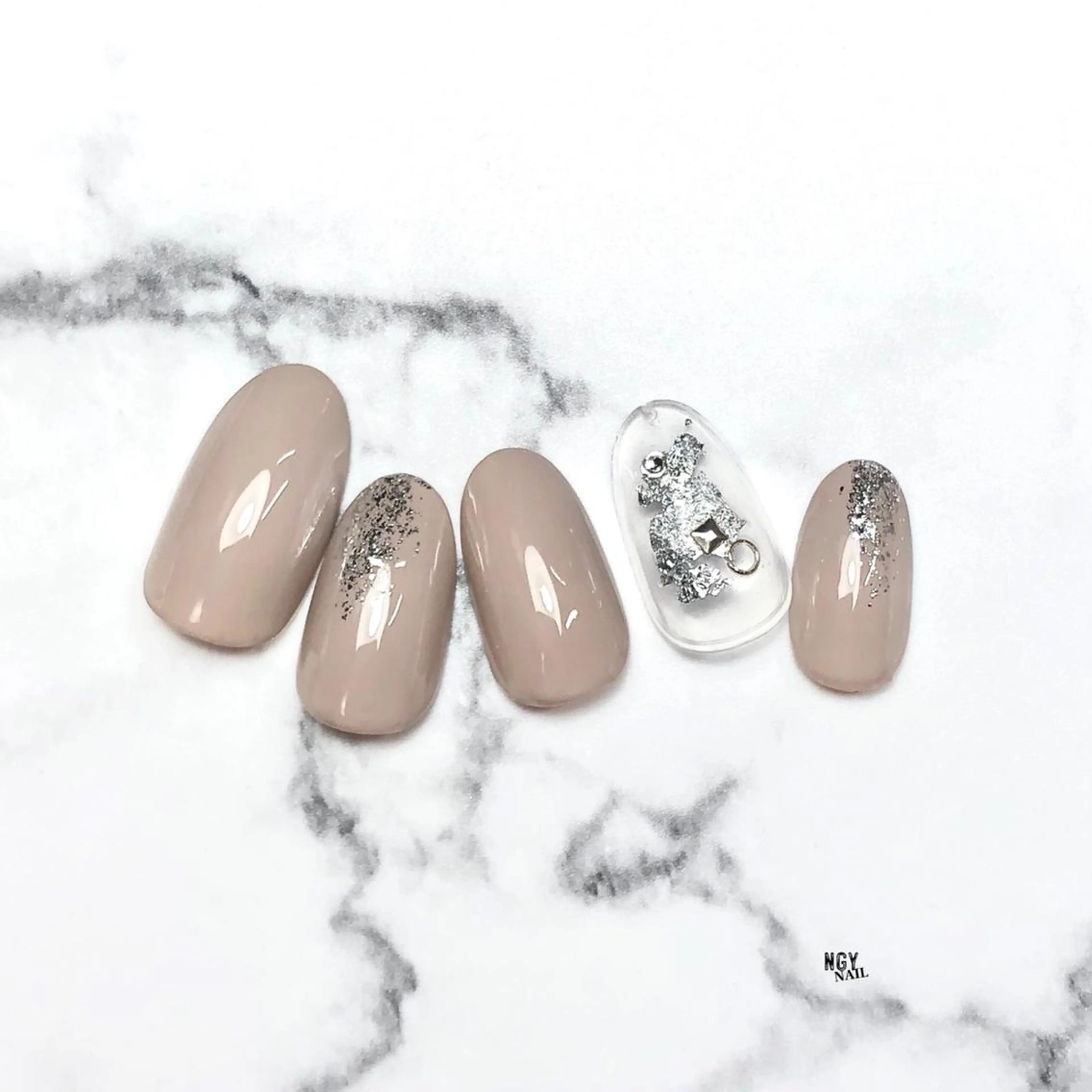 ネイル ジェルネイル ニュアンスネイル パラジェル NAIL NOWのネイルデザイン