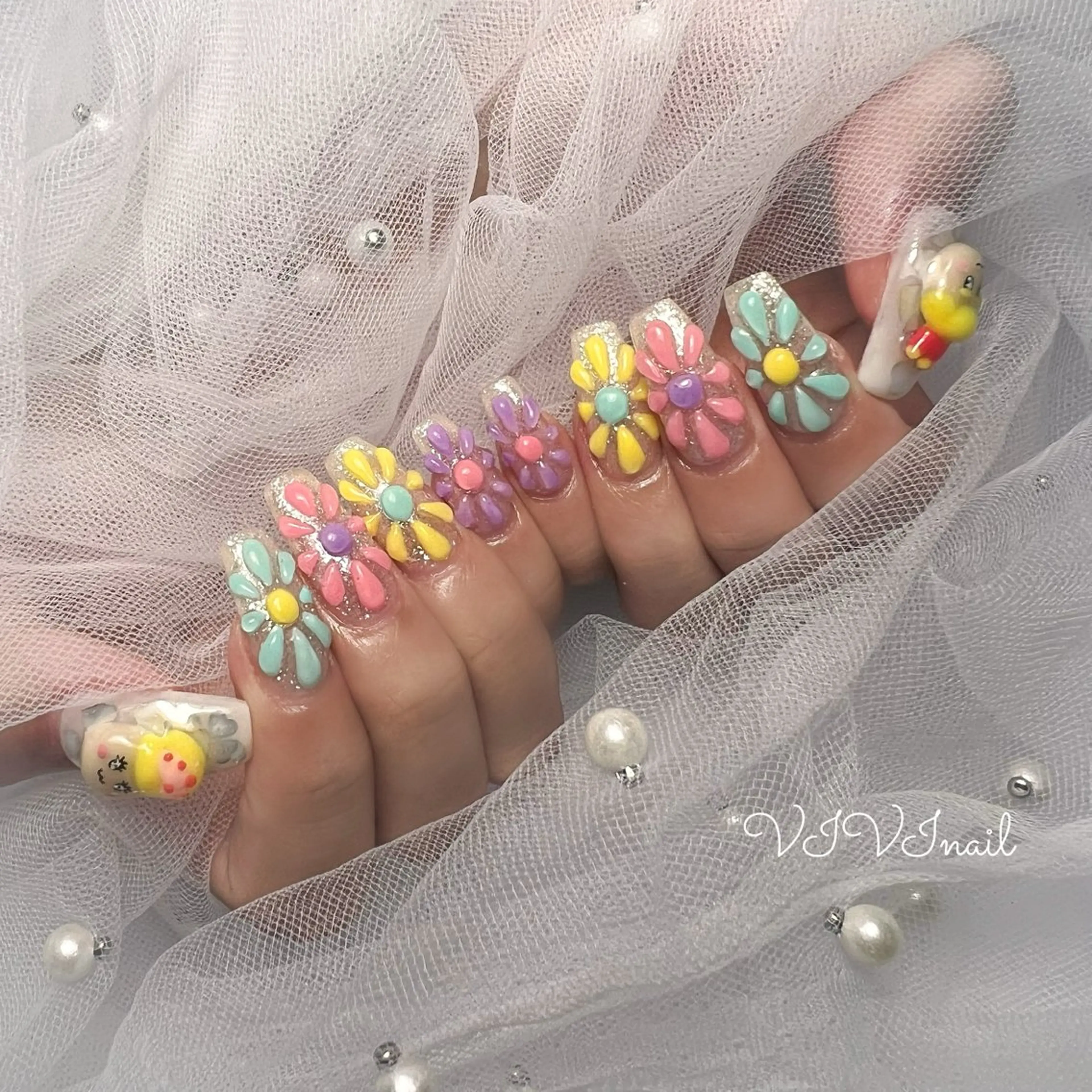 ネイル 持ち込み ハンドネイル vivi nailのネイルデザイン