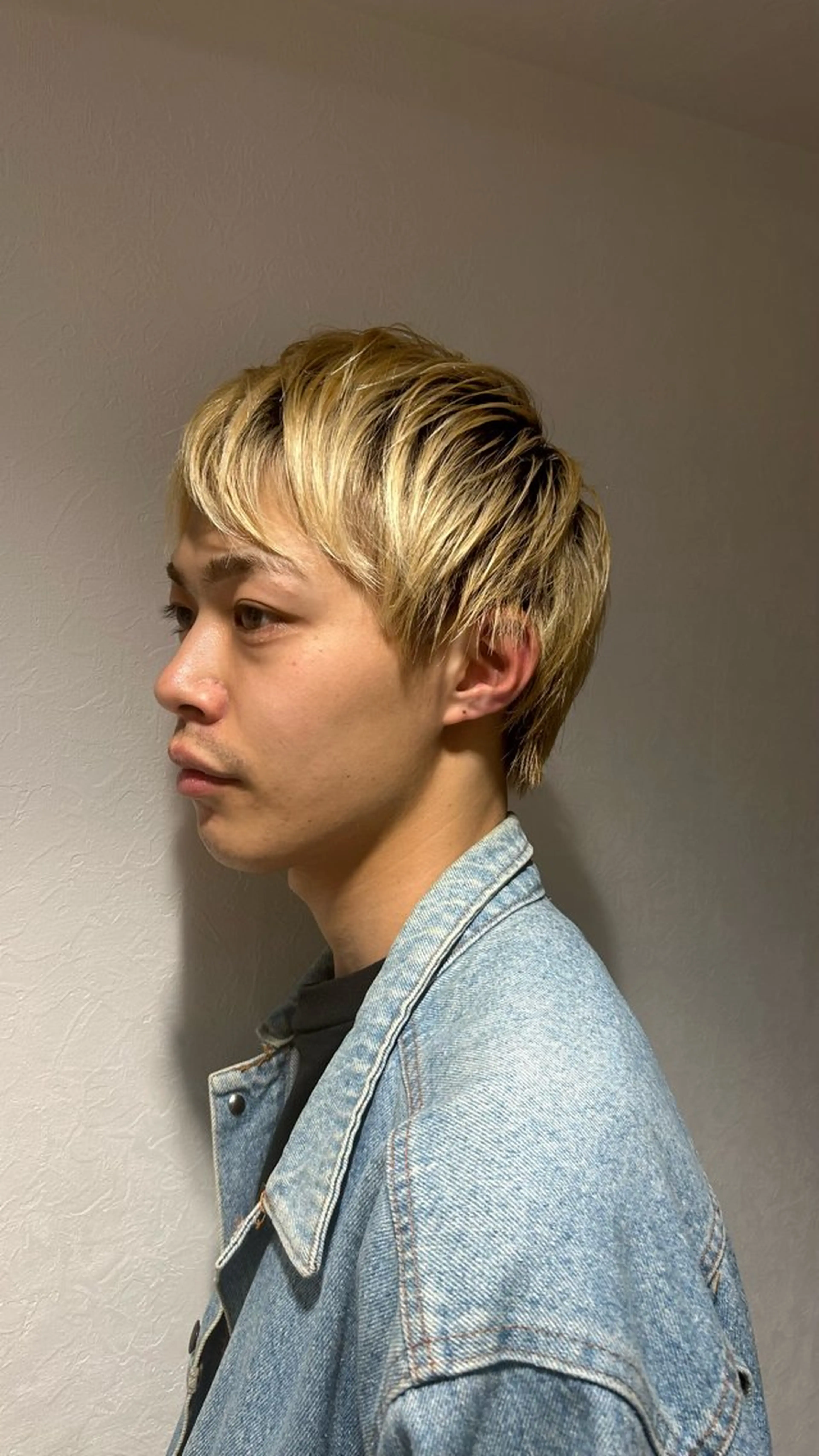 メンズカット、カラー(ブリーチなし)の写真