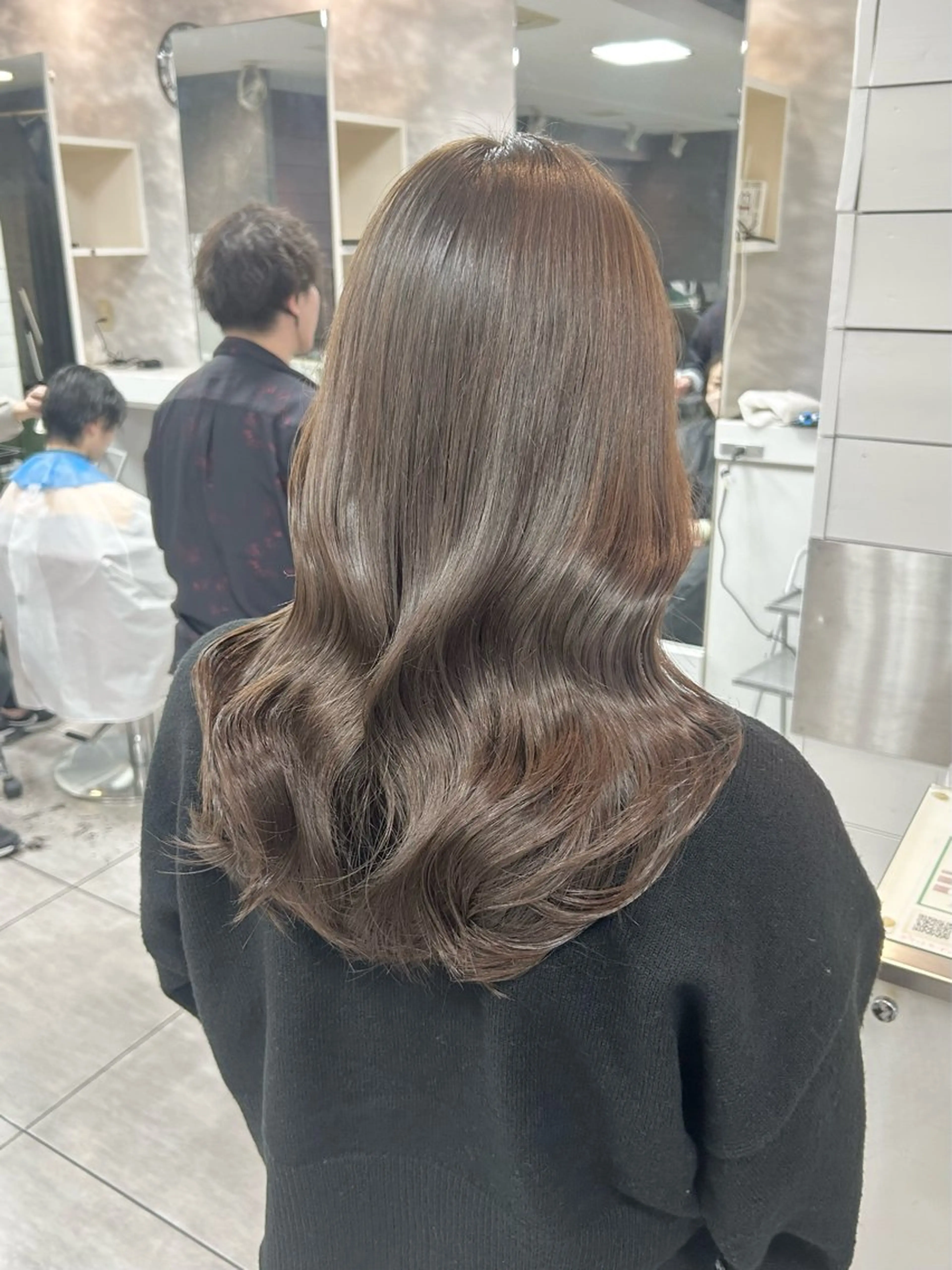 セミロング カット ヘアカラー 🫧艶髪カラー🫧 森本くるみのヘアスタイル