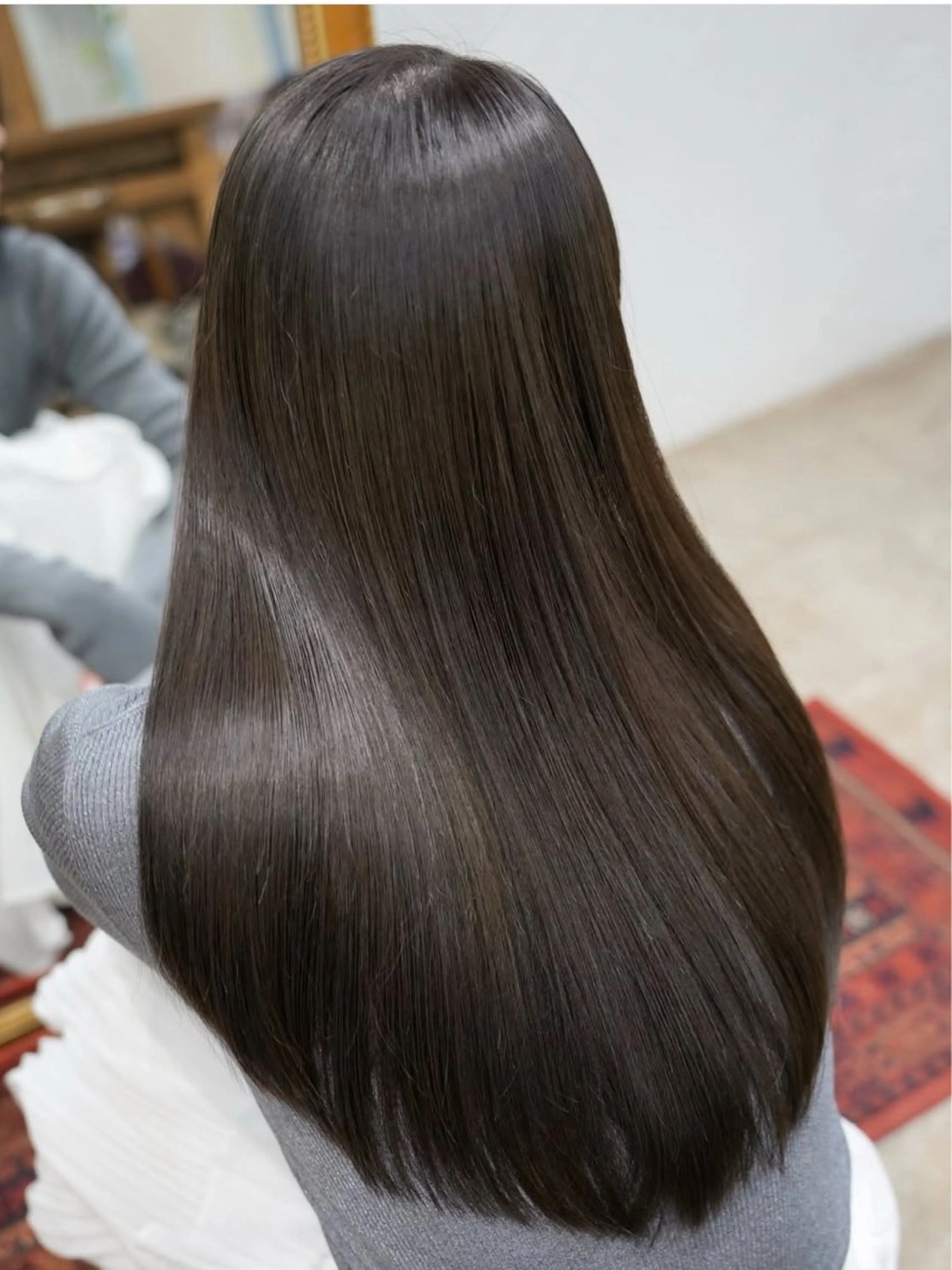 セミロング カット ヘアカラー トリートメント ALLY 原宿のヘアスタイル