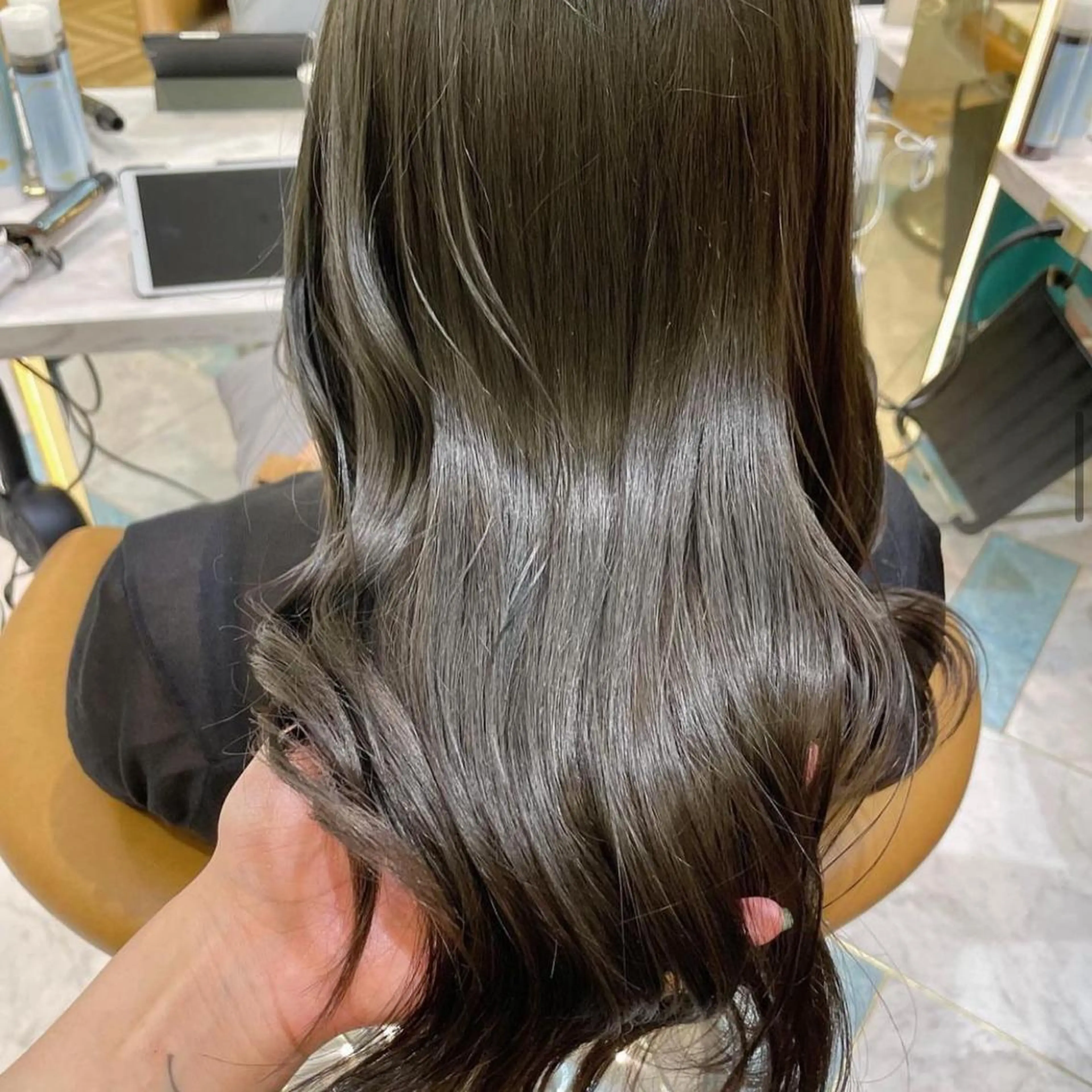 セミロング カラー カット ヘアカラー トリートメント ♥️ブリーチ/ボブ/ レイヤー♥️maiのヘアスタイル