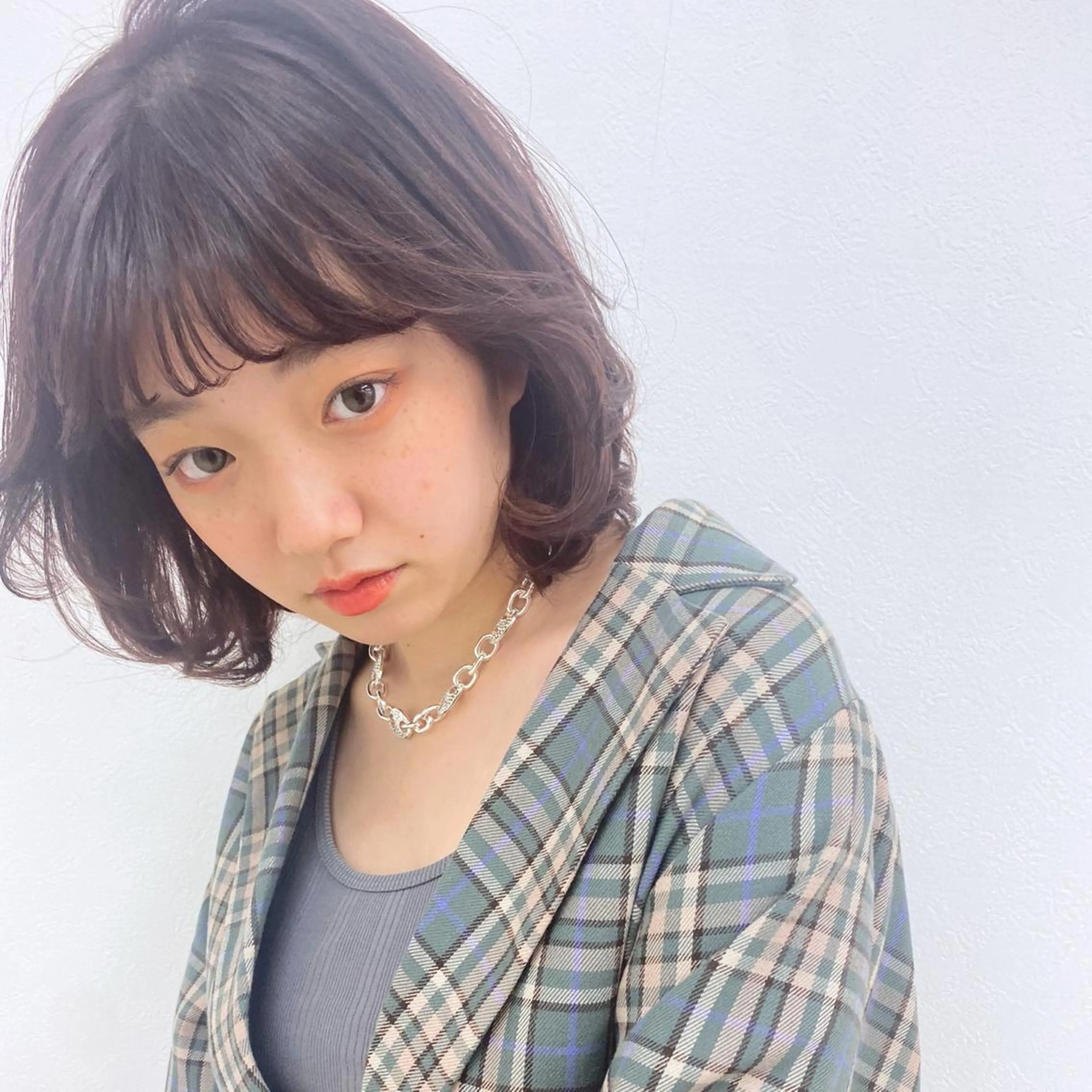 ミディアム カラー カット ヘアカラー トリートメント 岡野 静華のヘアスタイル