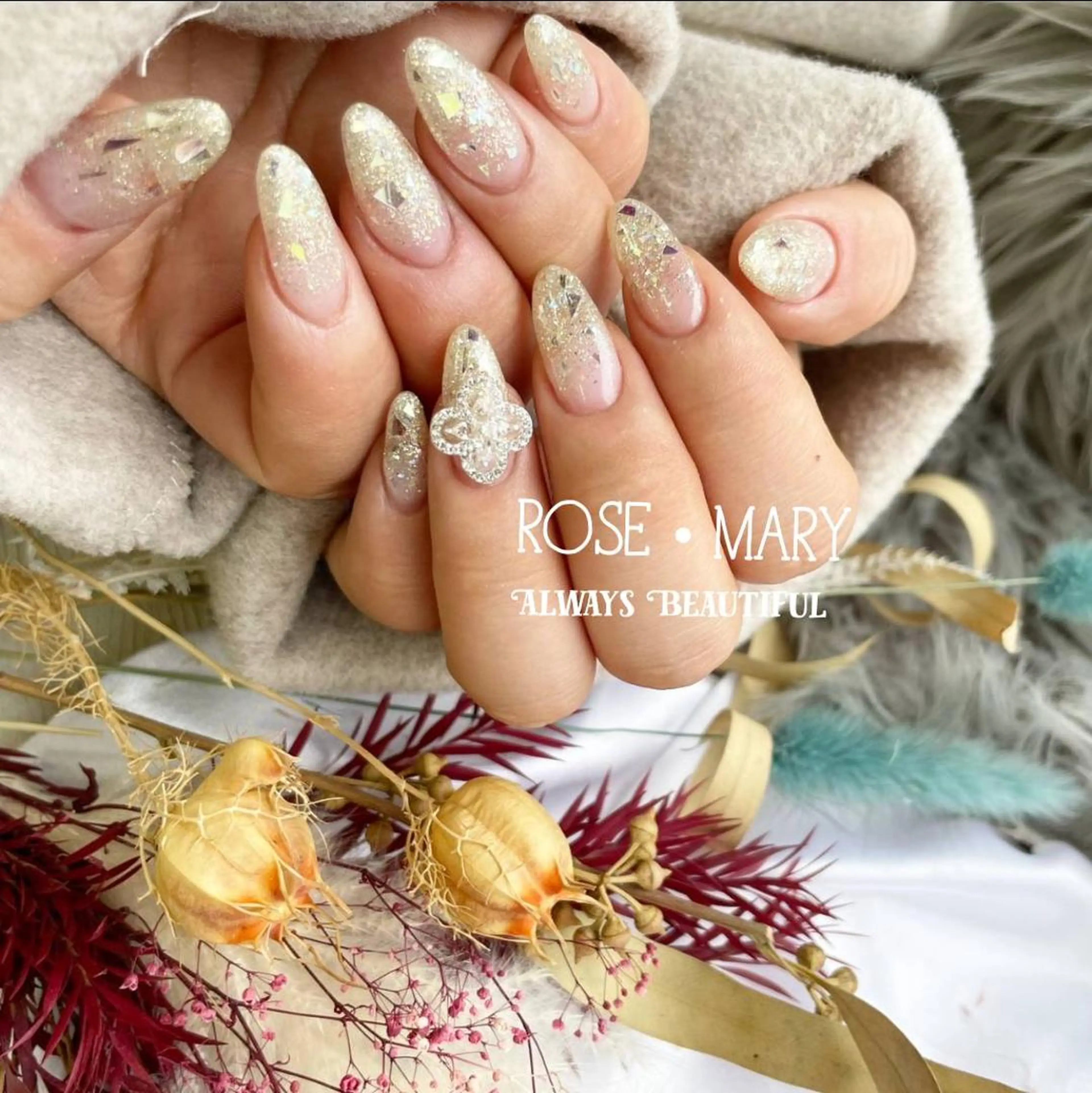 ネイル ROSE・ MARY 鈴木のネイルデザイン