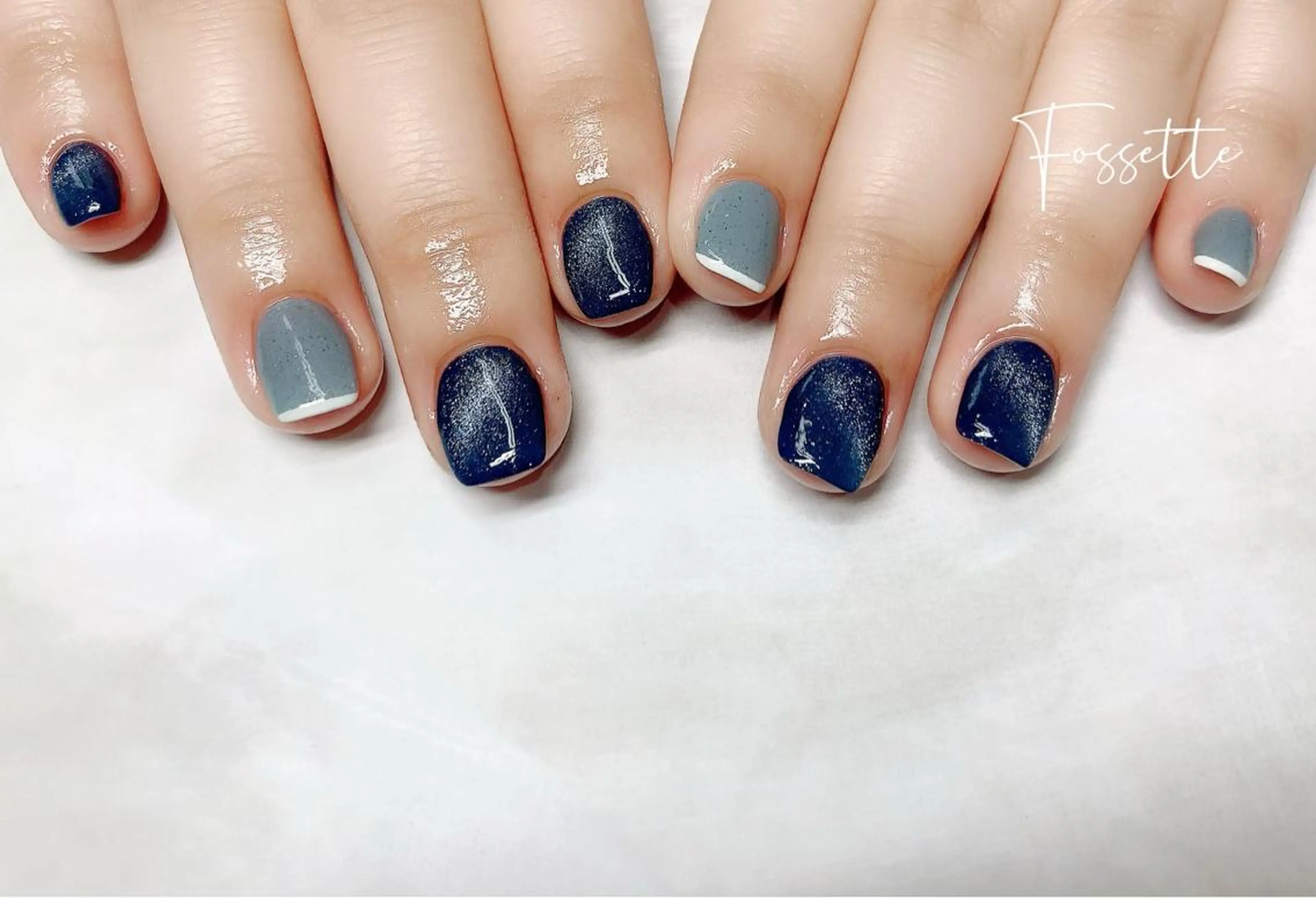 ネイル ブルー マグネットネイル ワンカラーネイル nailsalon Fossetteのネイルデザイン