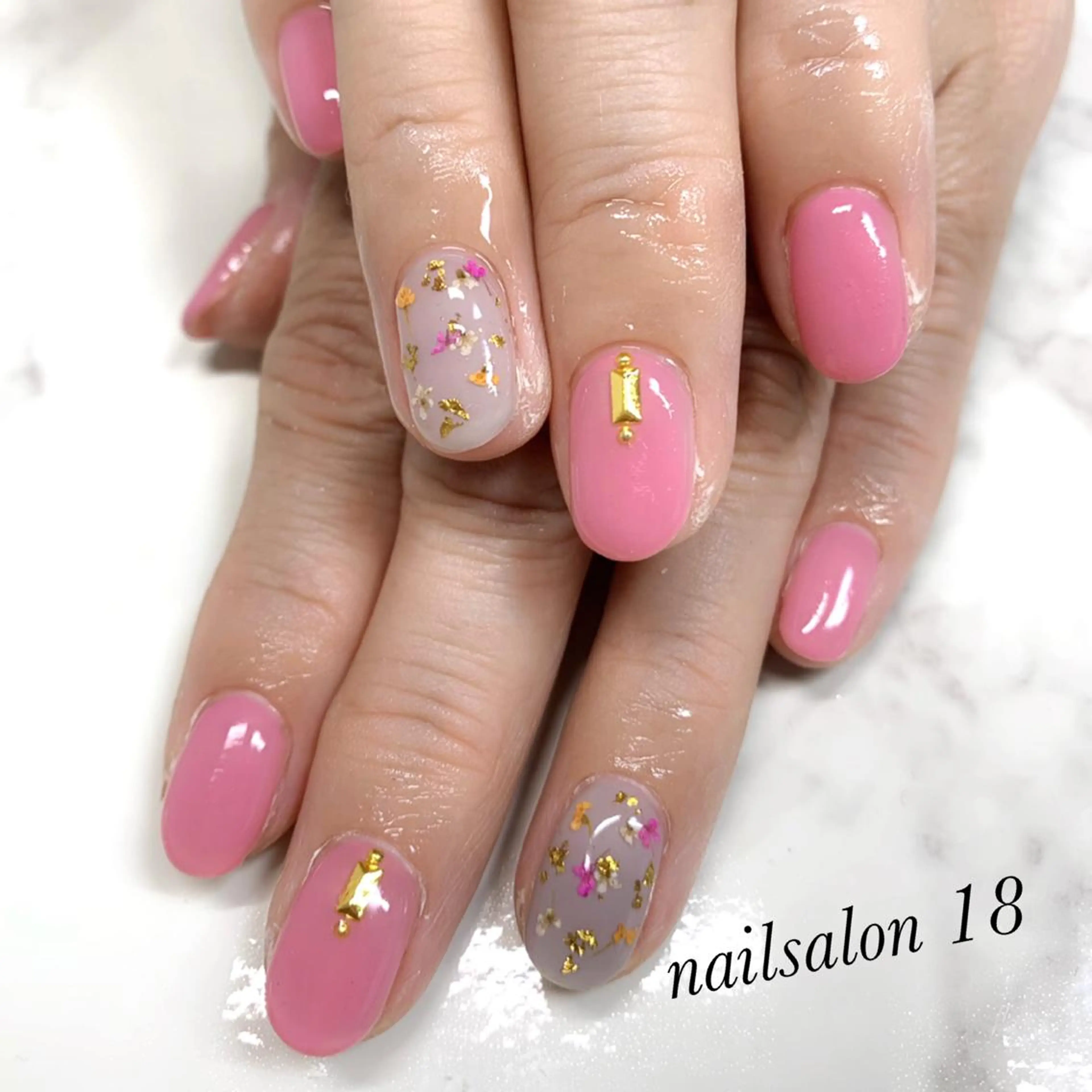 ネイル ハンドネイル nail salon 18.のネイルデザイン