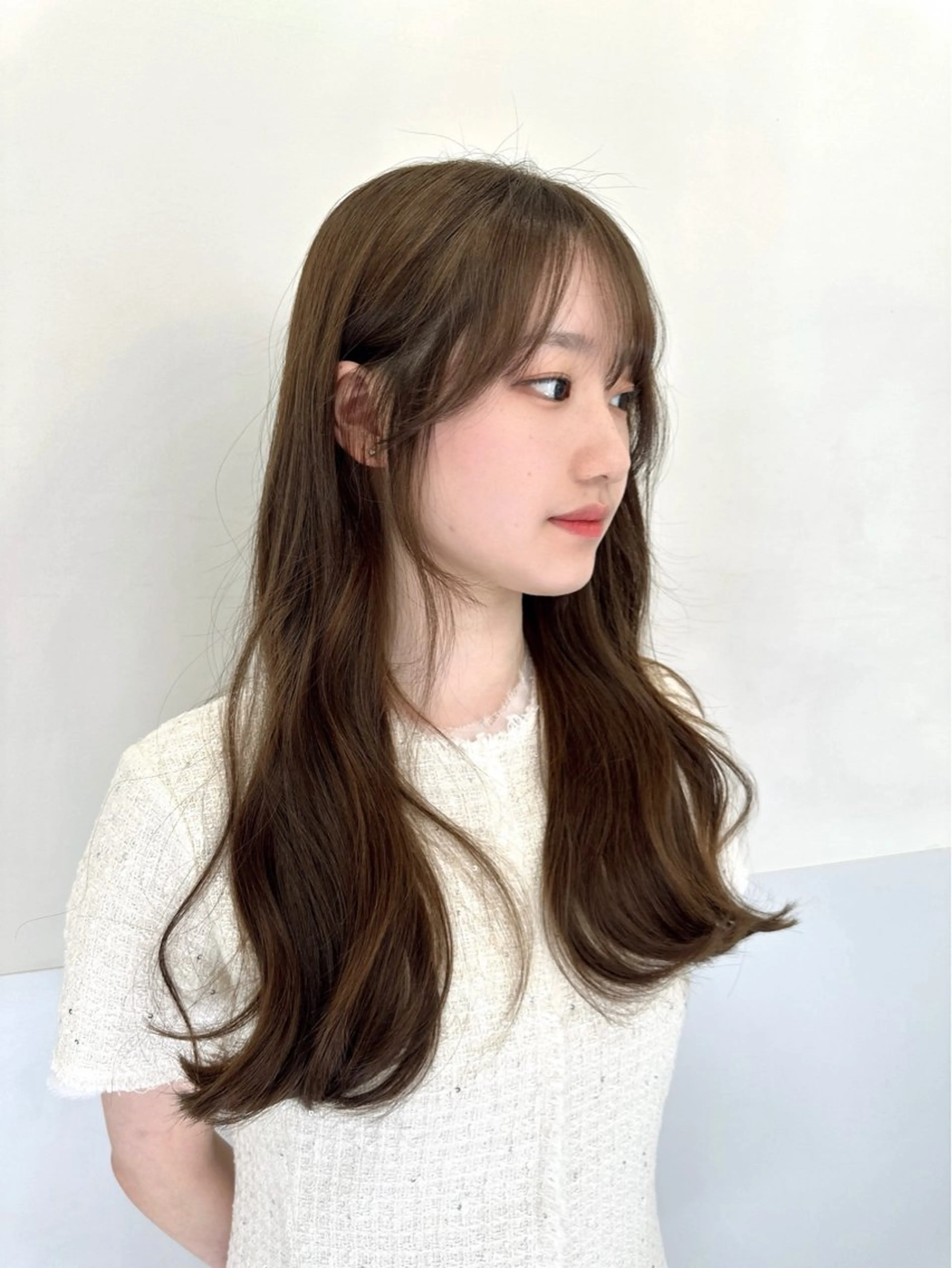 ロング カラー ベージュカラー ブリーチ ブラウンカラー ブラウンベージュ ブリーチなしカラー ヘアカラー トリートメント LUMO所属・矢野 晃平のヘアスタイル