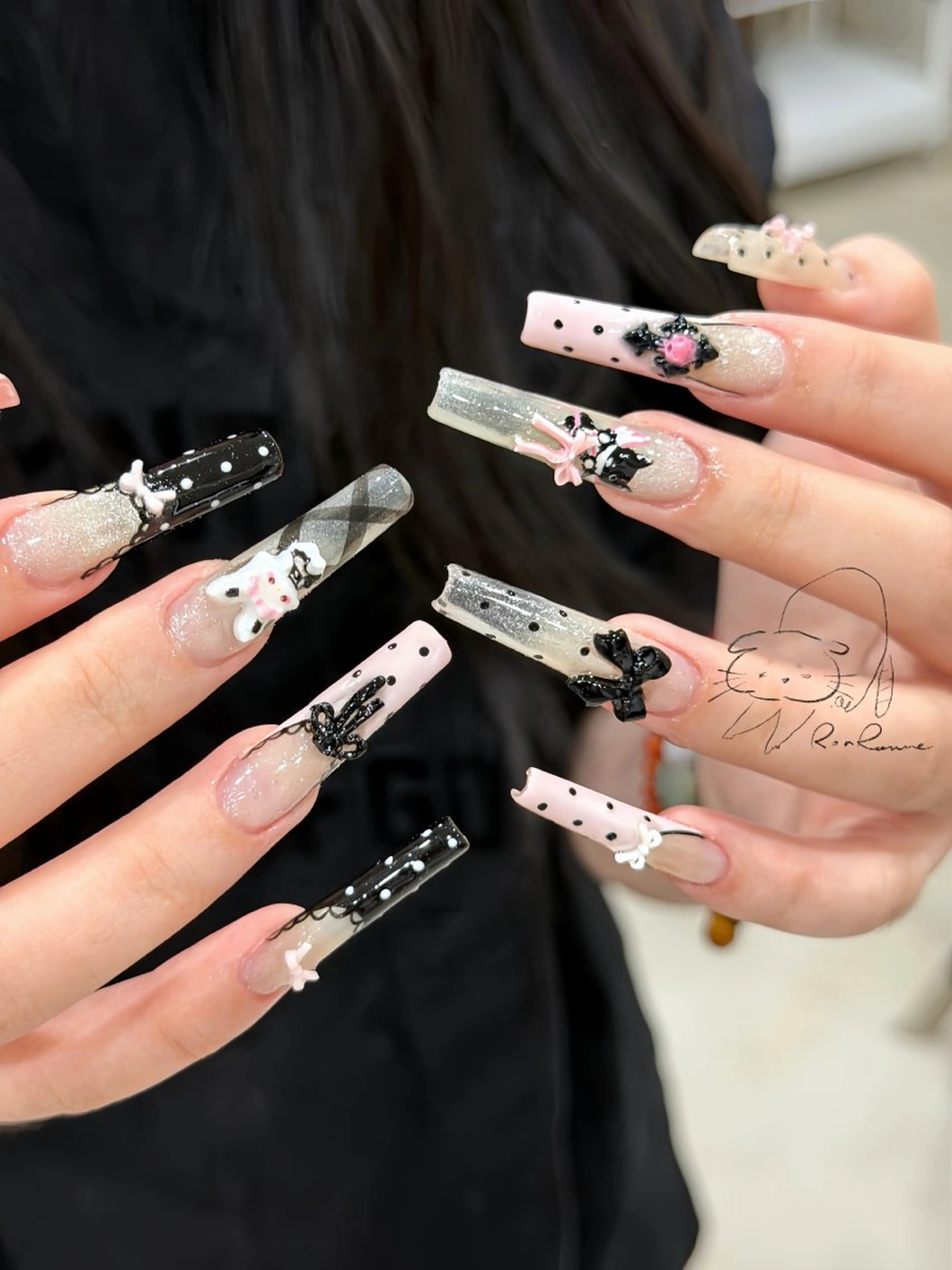 ネイル オーロラネイル 長さ出し フレンチネイル ジェルネイル ミラーネイル ハンドネイル Cho Artネイル所属・ronronne .のネイルデザイン