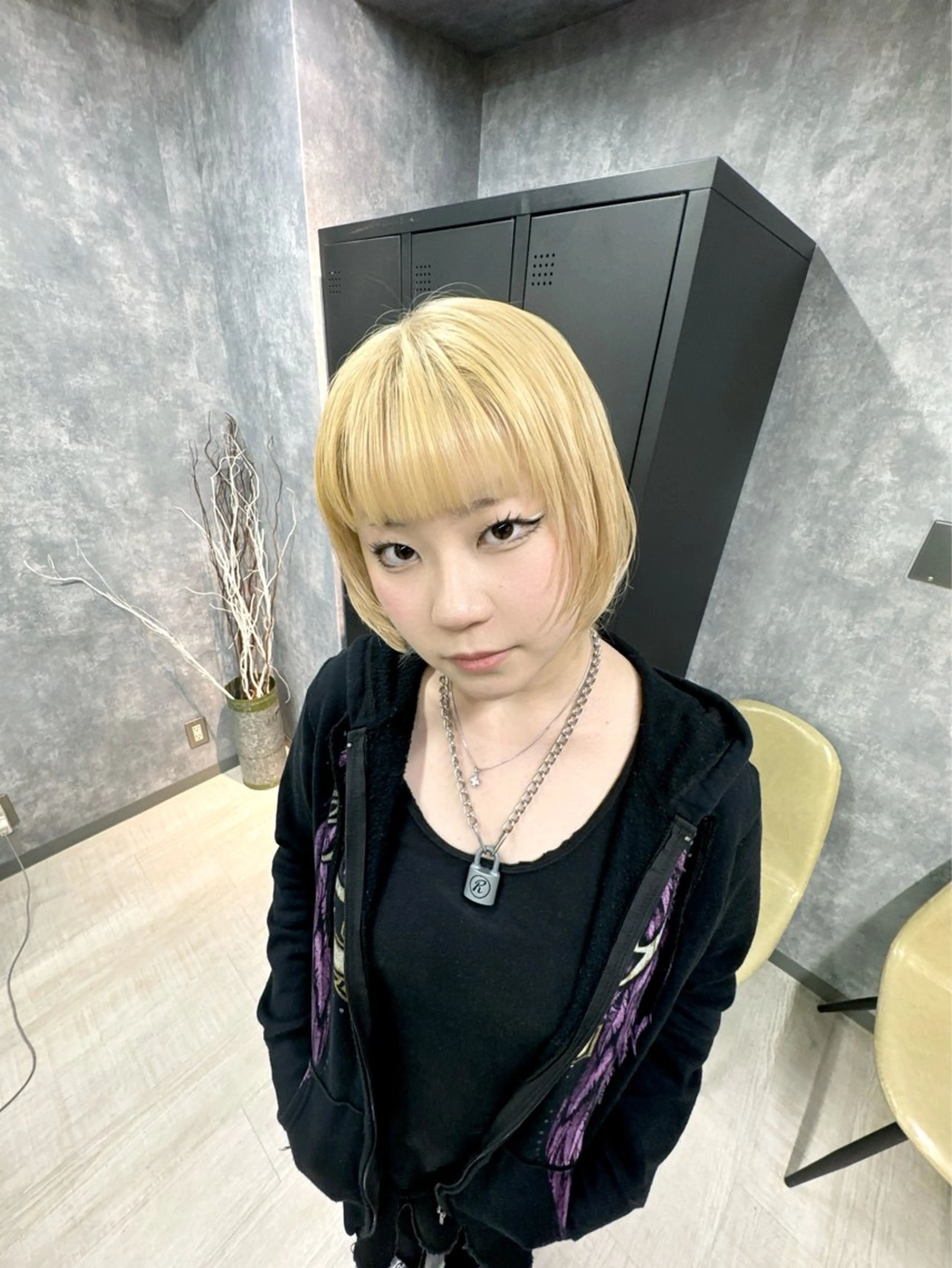 ショート カラー ブリーチ ケアブリーチ ダブルカラー イヤリングカラー ハイトーンカラー 【.ico】心斎橋/ ウルフ/飛田ゆうきのヘアスタイル