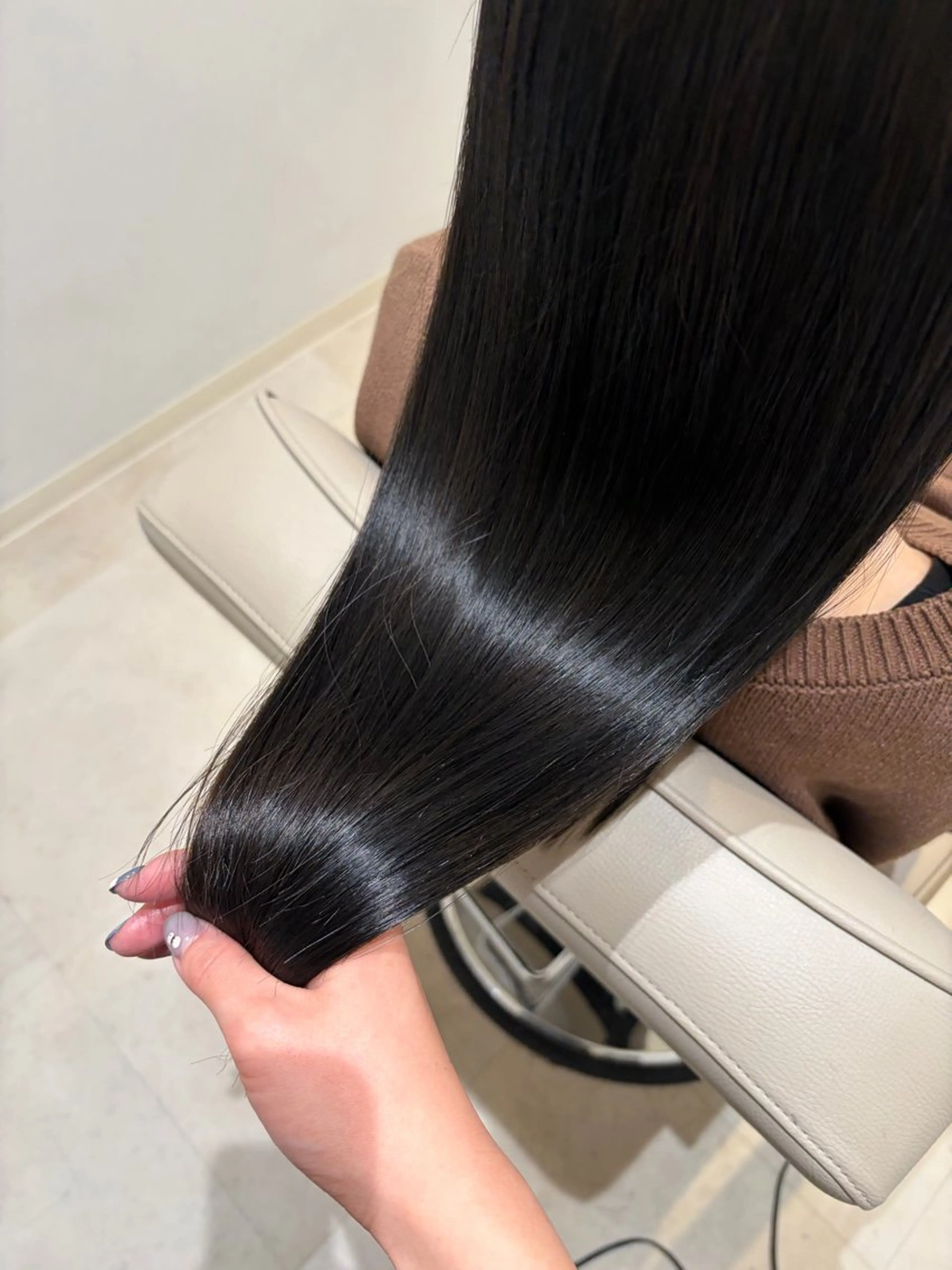 ロング カラー グレージュ オリーブグレージュ オリーブグレー 韓国ヘア・カラー 🩵SHIZUKUのヘアスタイル