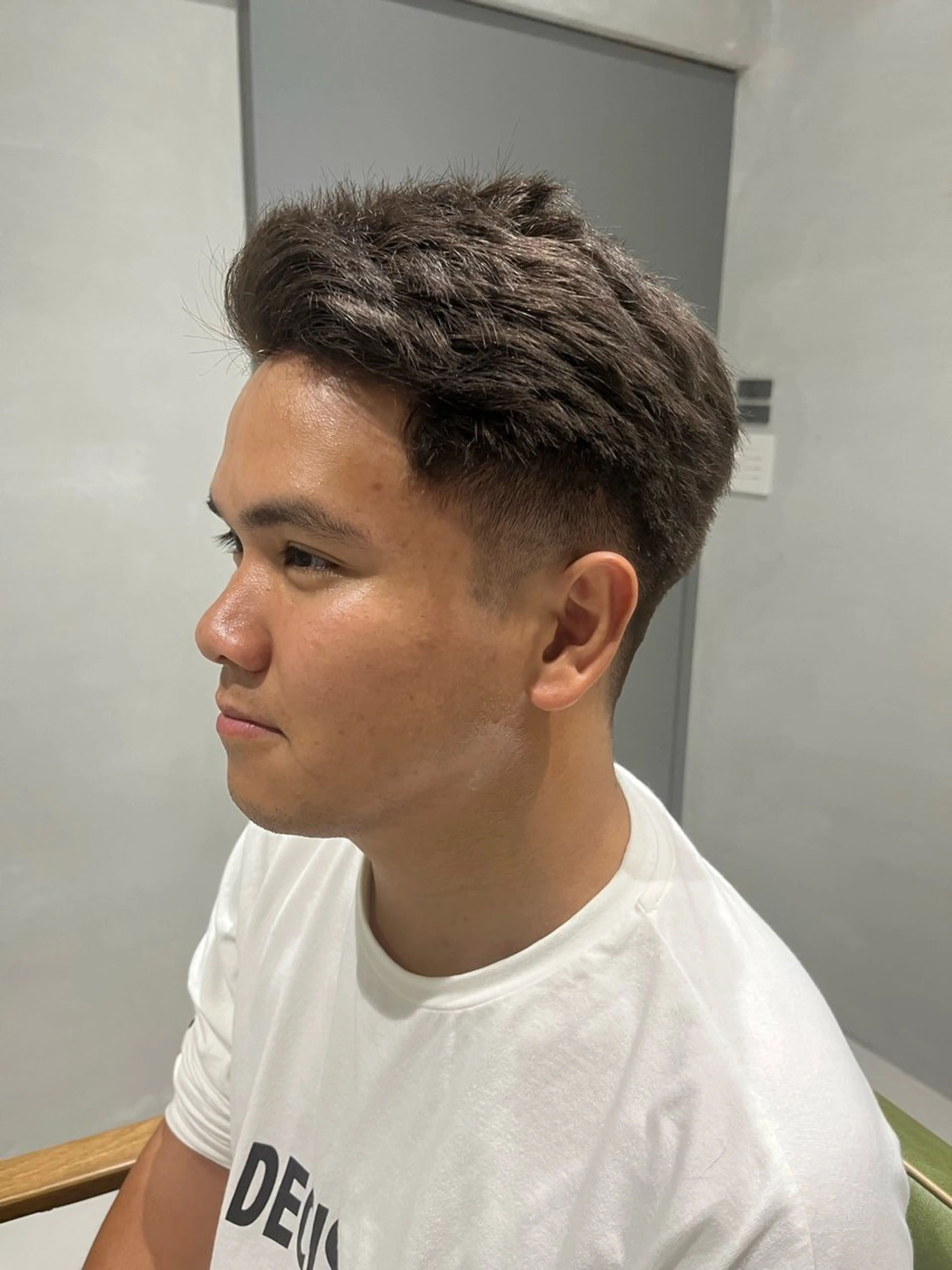 カラー ヘアカラー yuto /ブリーチ /艶カラー/縮毛矯正のヘアスタイル