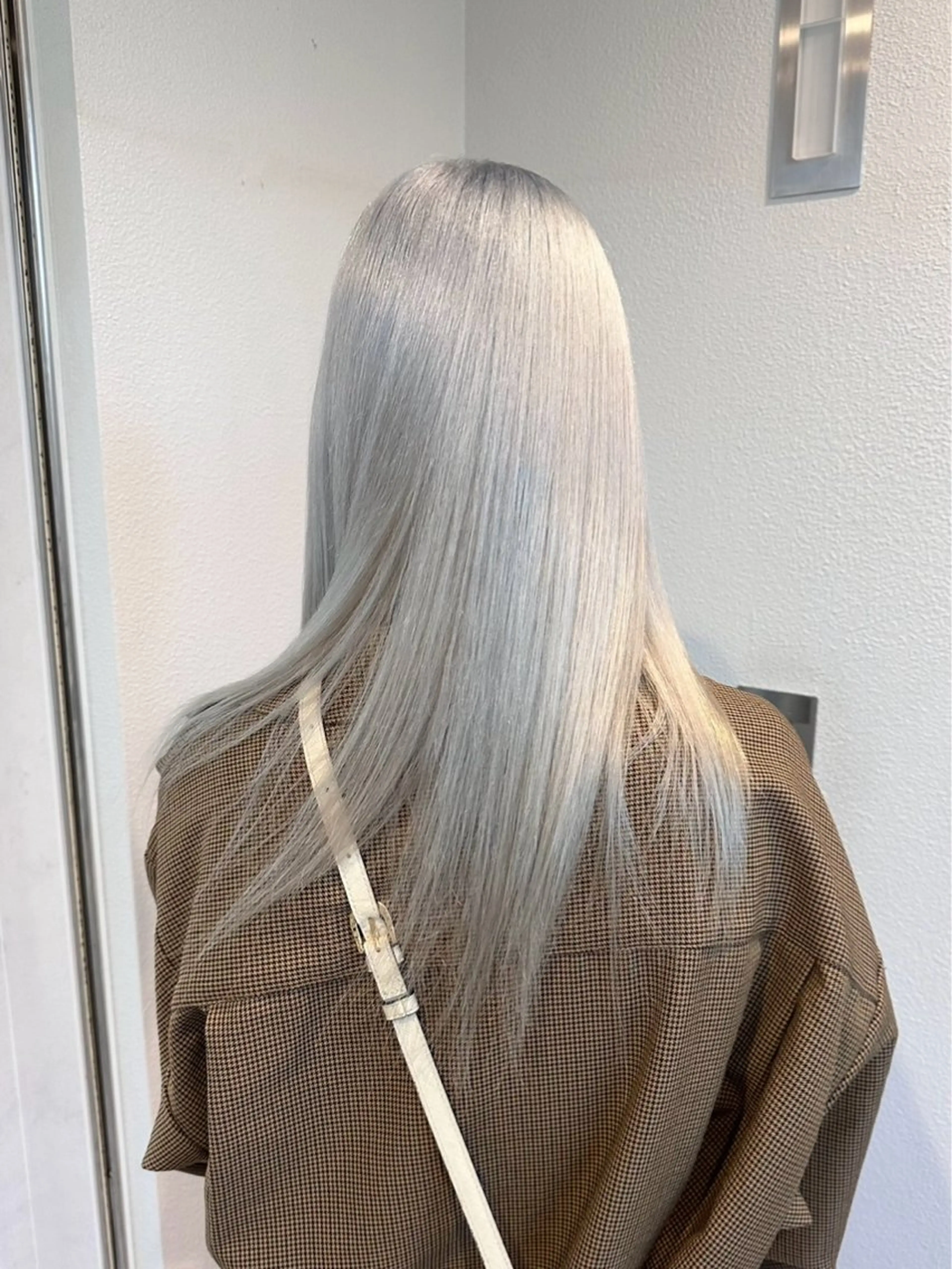 セミロング カラー ヘアアレンジ ヘアカラー トリートメント TAKUMAブリーチ /切りっぱなし🪽のヘアスタイル