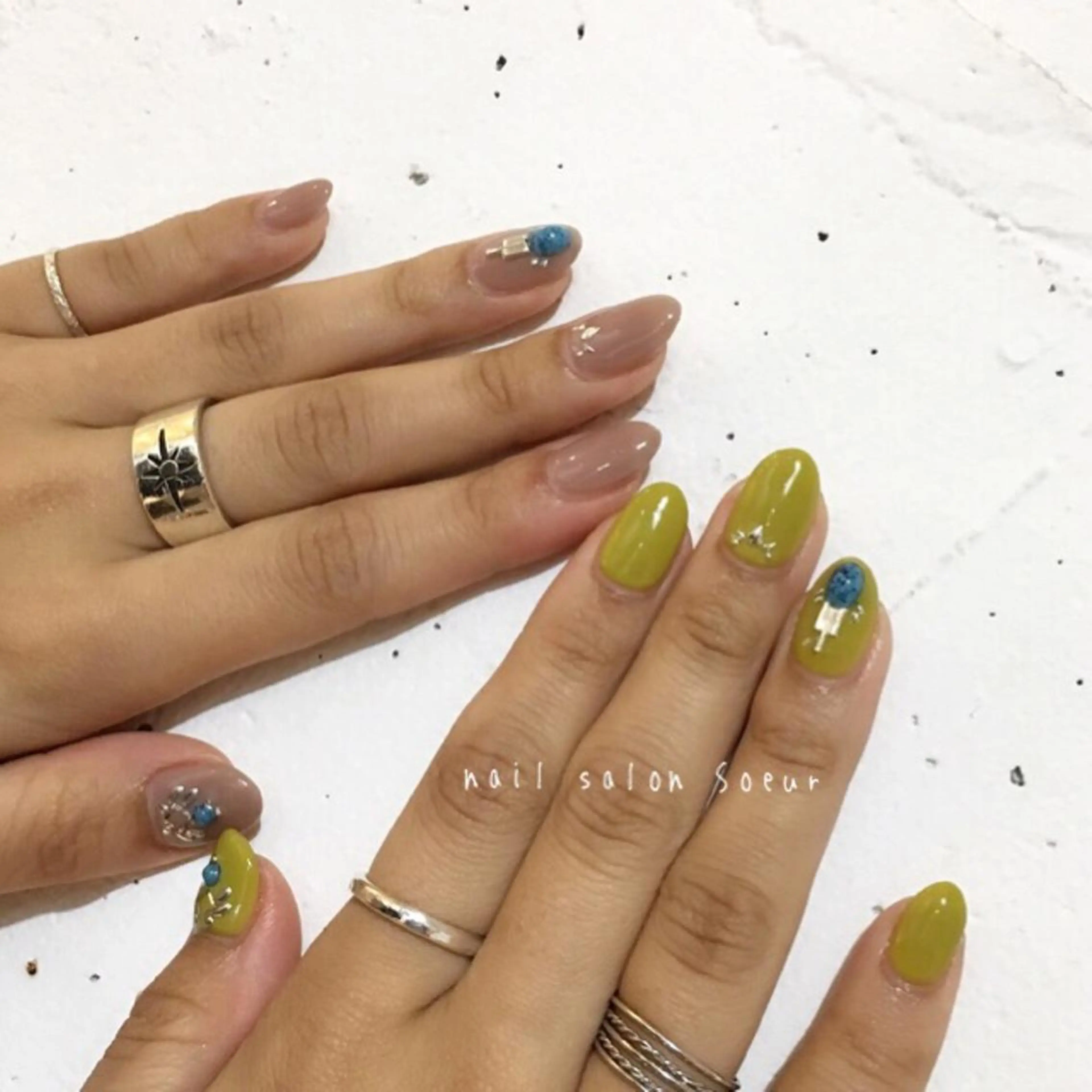 ネイル ジェルネイル ワンカラーネイル ストーンネイル nail salon Soeurのネイルデザイン
