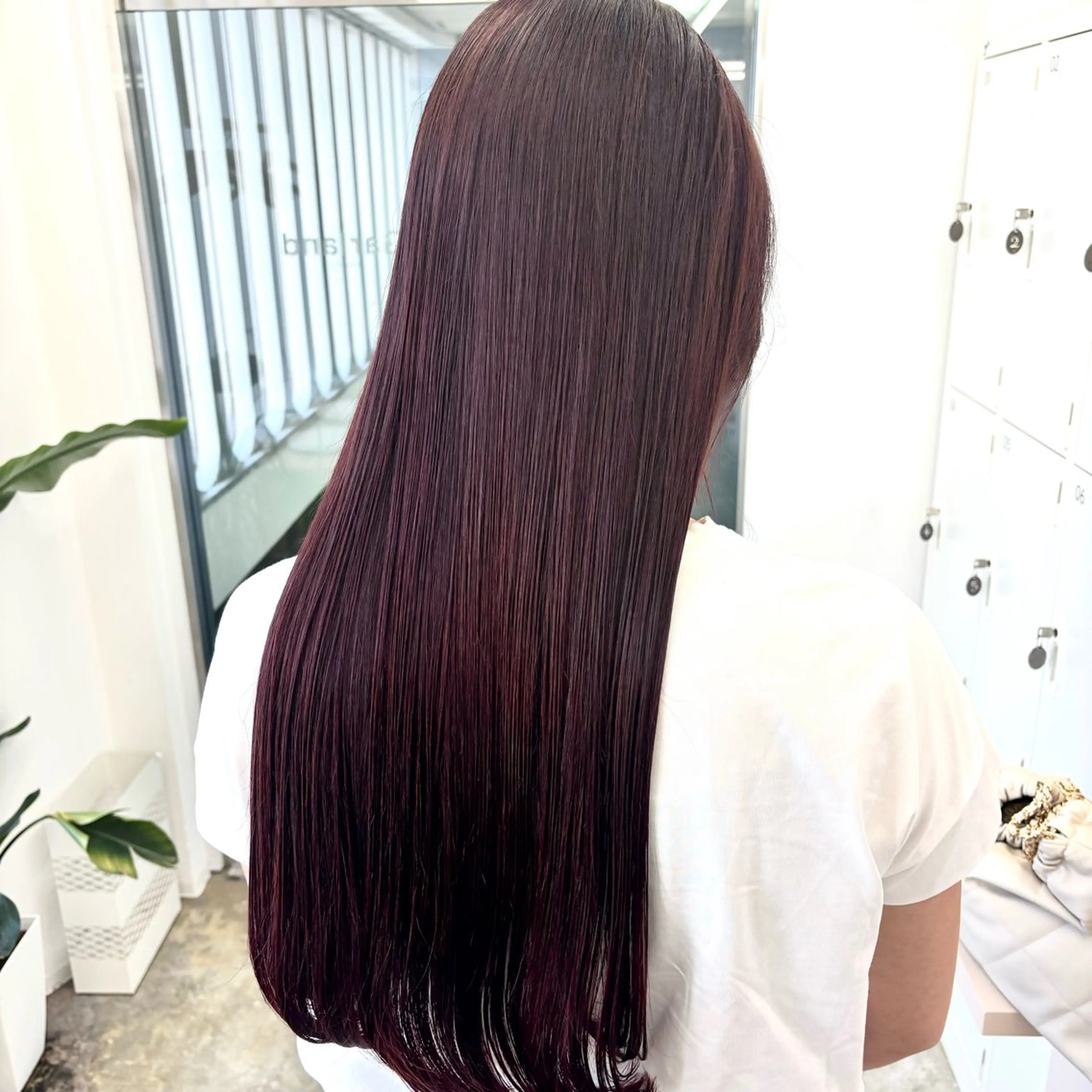 ロング カラー 肌に馴染む暗髪 梅田・増田のヘアスタイル