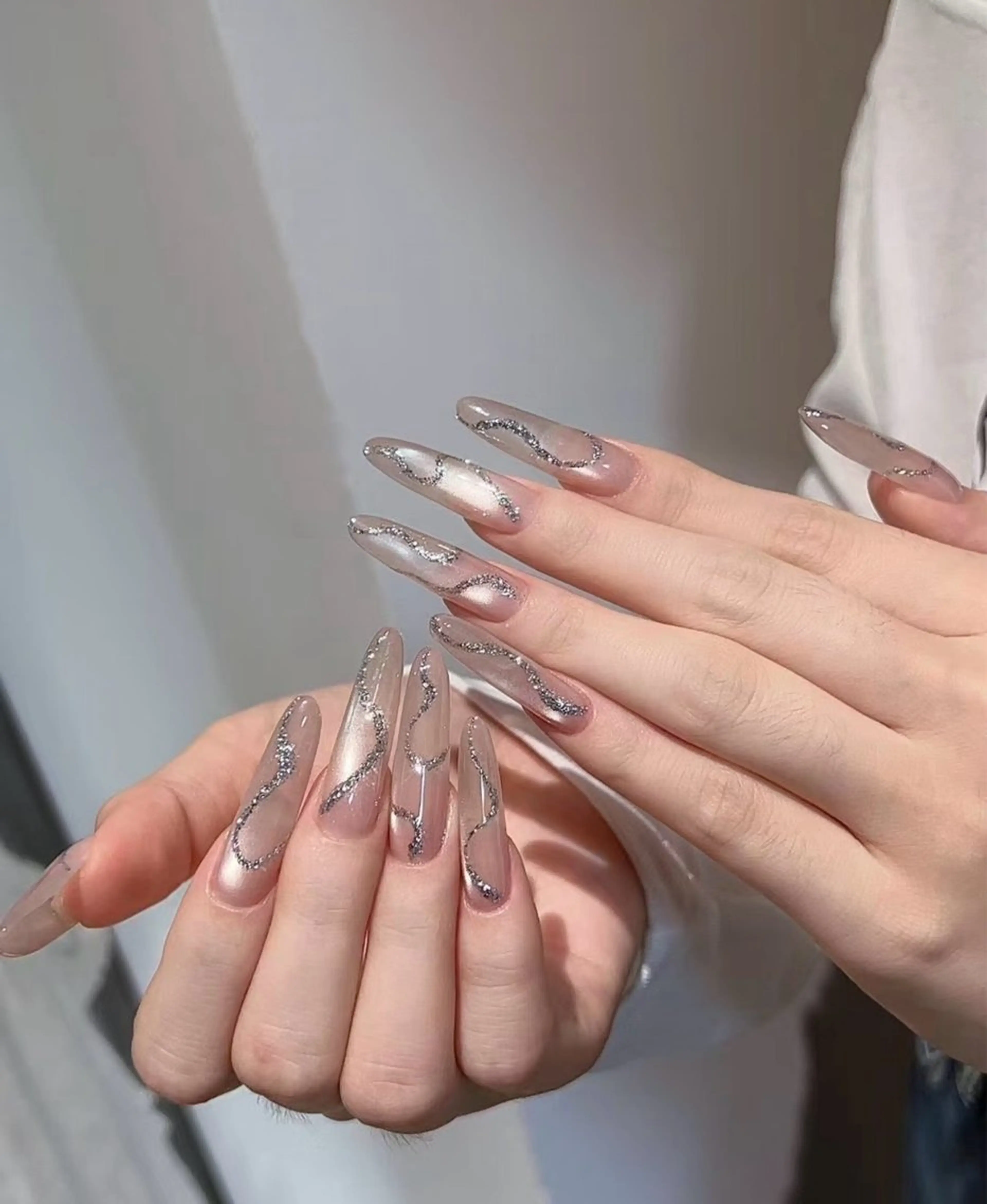 オフ🈚️🪄/〔チップ長さ出し〕シンプルデザイン💅ハンドネイルの写真