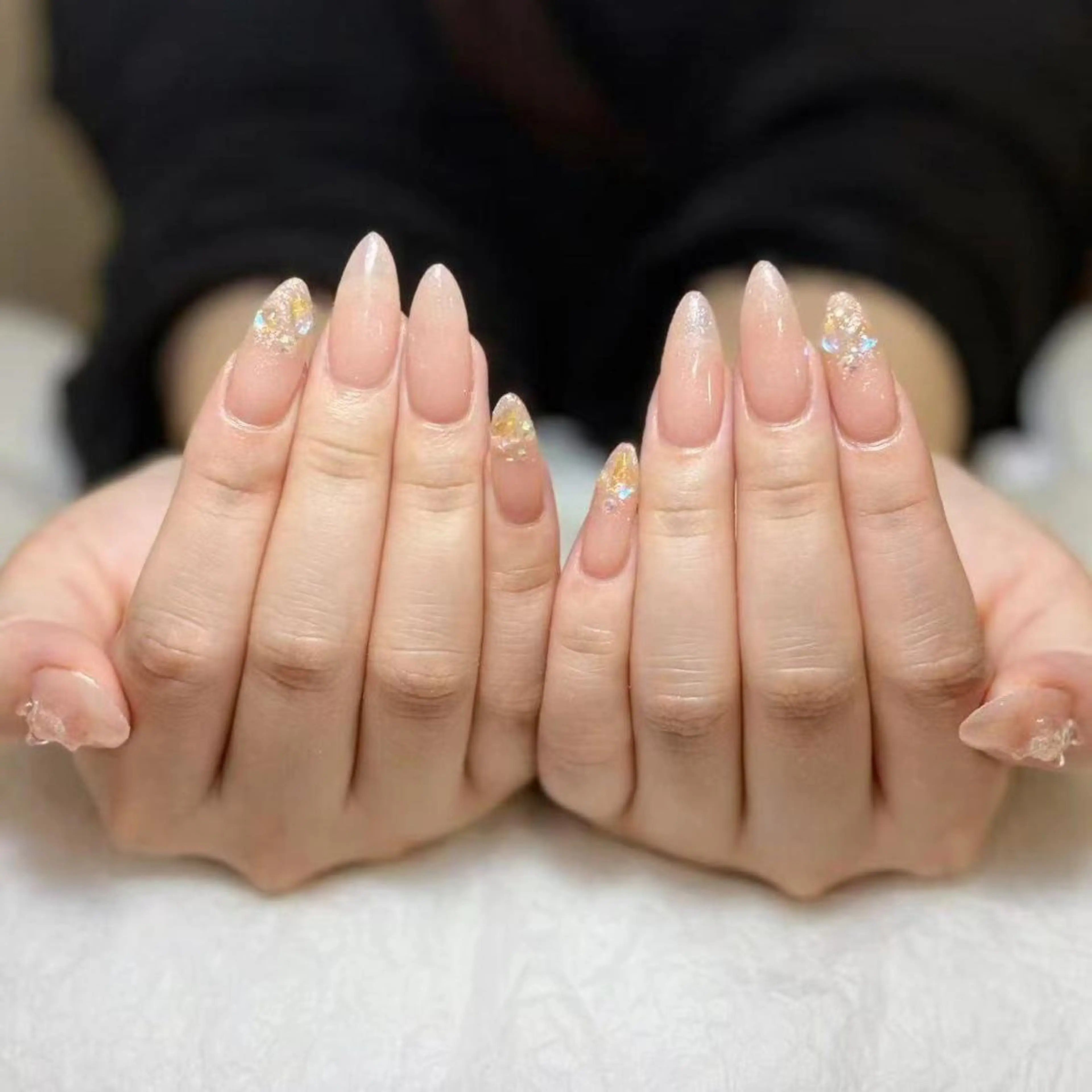 ネイル アートネイル オーロラネイル ガーリー キラキラネイル 韓国ネイル ハンドネイル ハンドケア Plenty 🚢のネイルデザイン