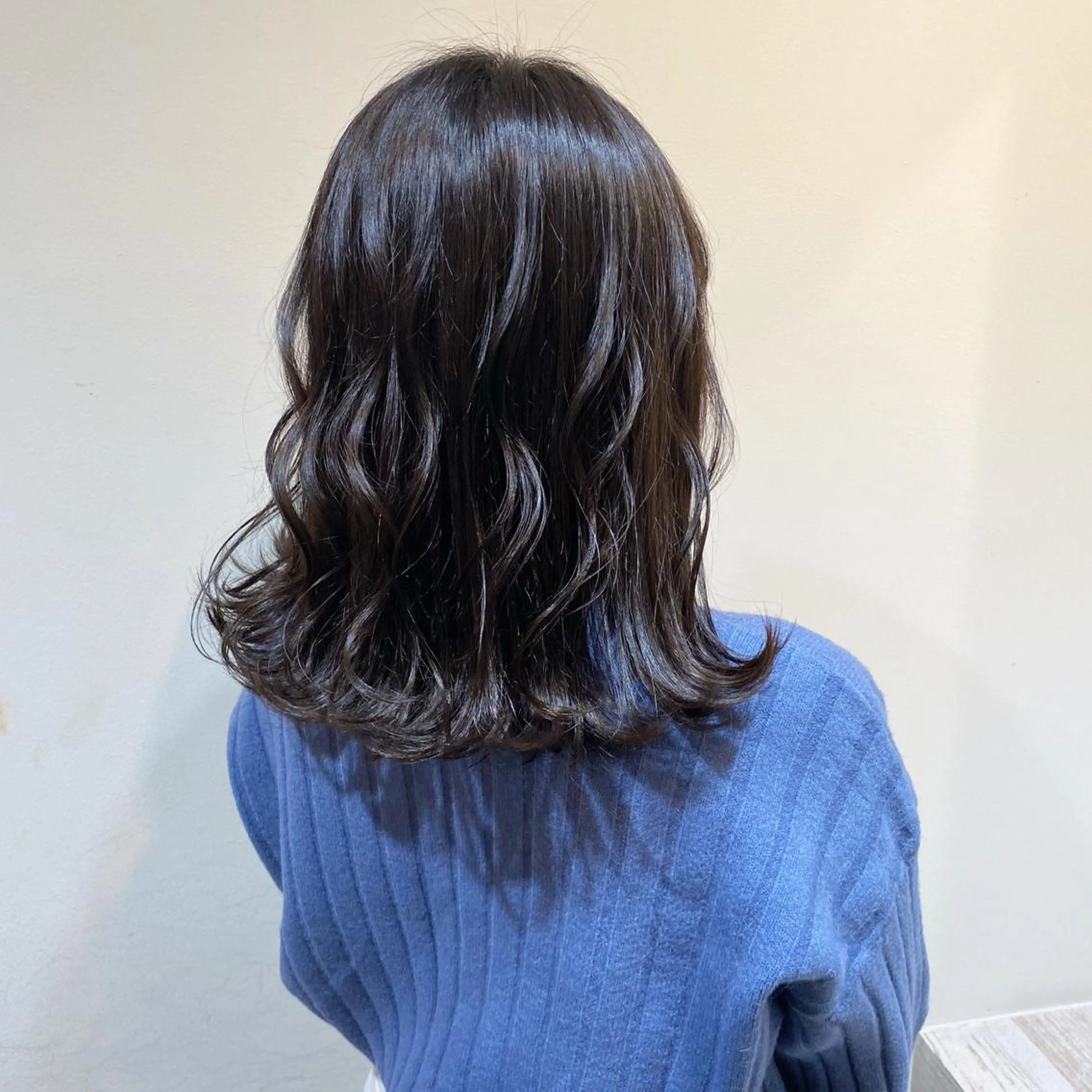 ミディアム カラー ヘアアレンジ 伊藤 玲衣のヘアスタイル