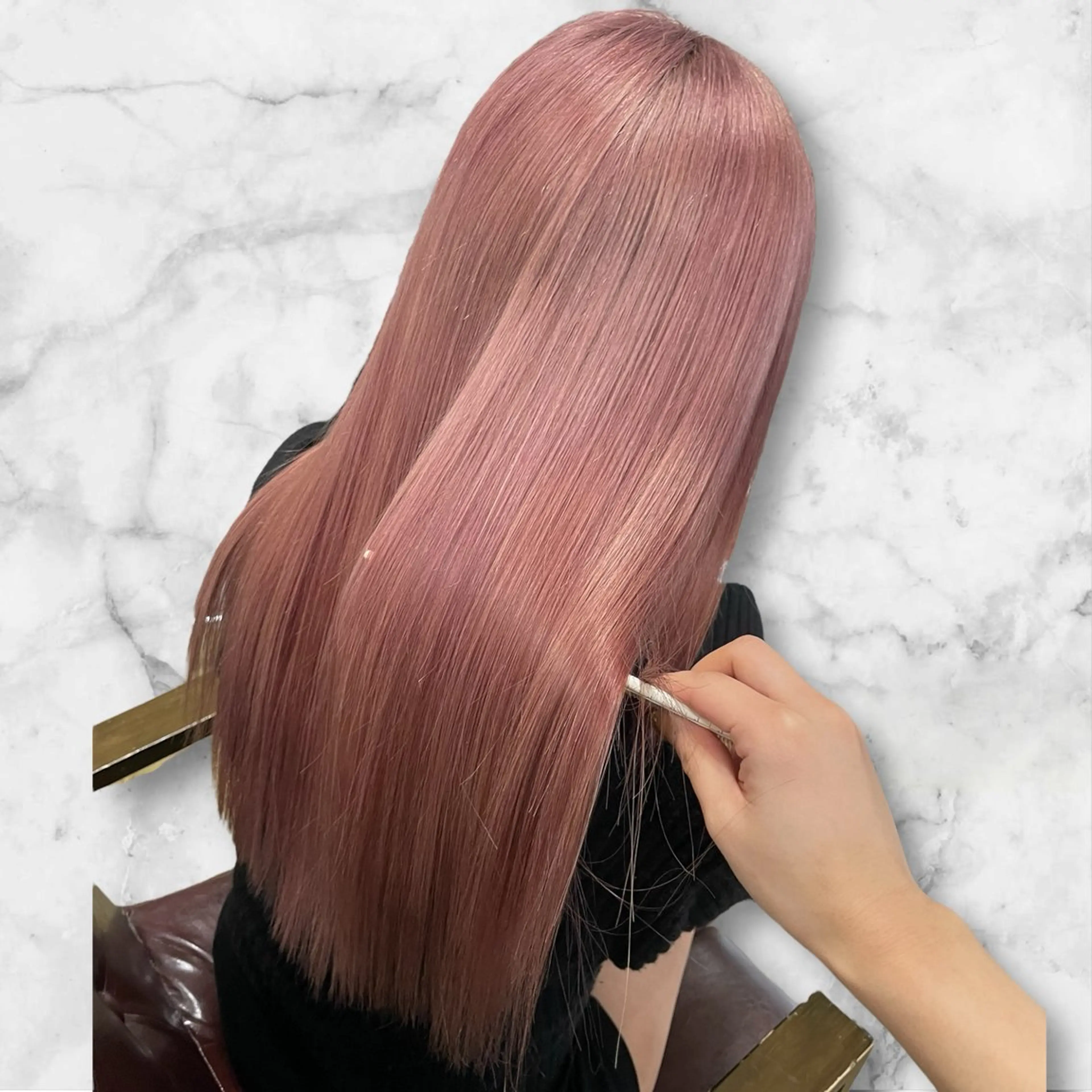 ロング カラー ブリーチ ピンクカラー プルシールエクステ/ ハイトーン/ブリーチのヘアスタイル