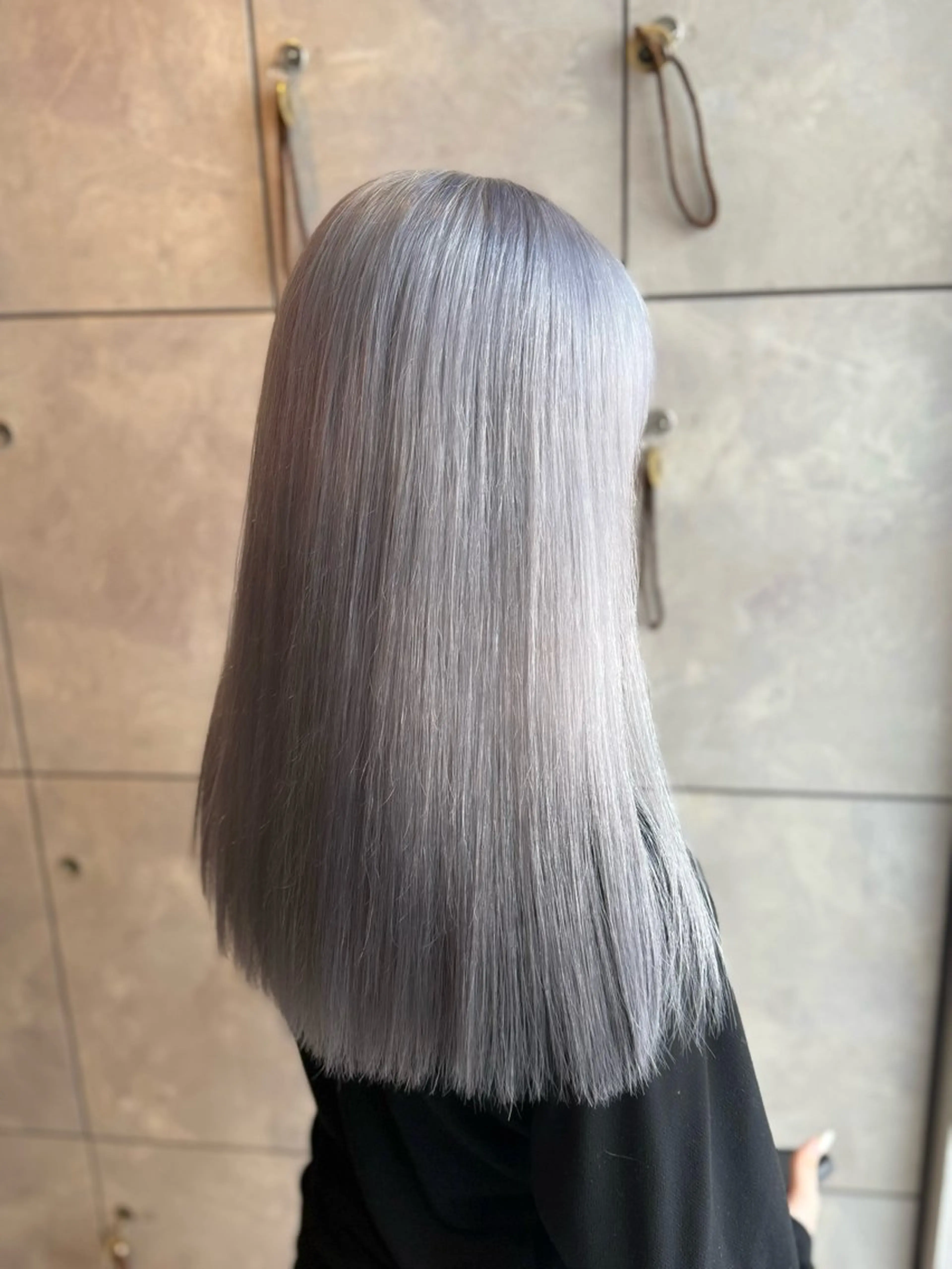 ロング カラー 🎀ハイトーン・艶 カラー HANA🎀のヘアスタイル