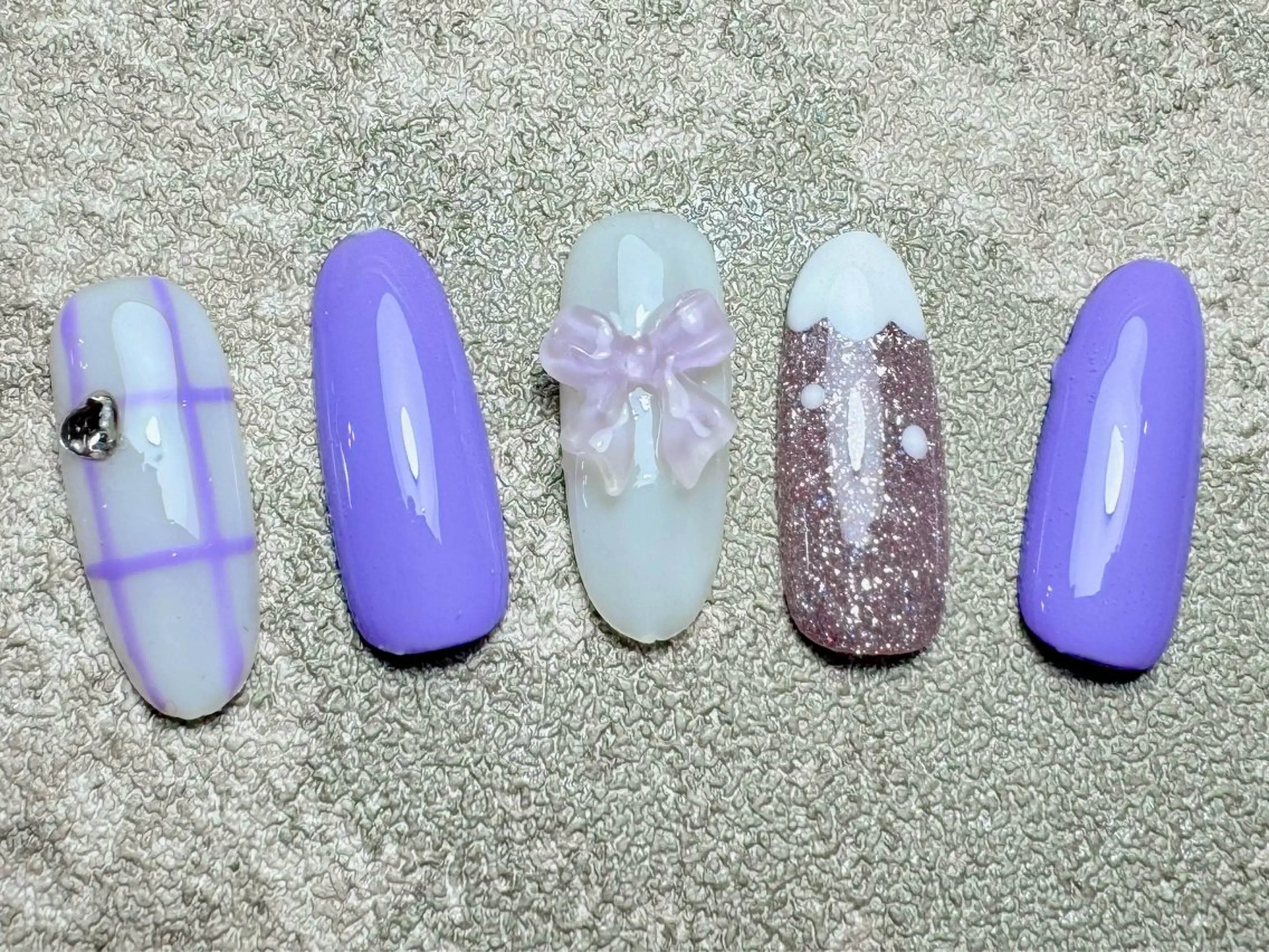 ネイル ハンドネイル マジック ミラーのネイルデザイン