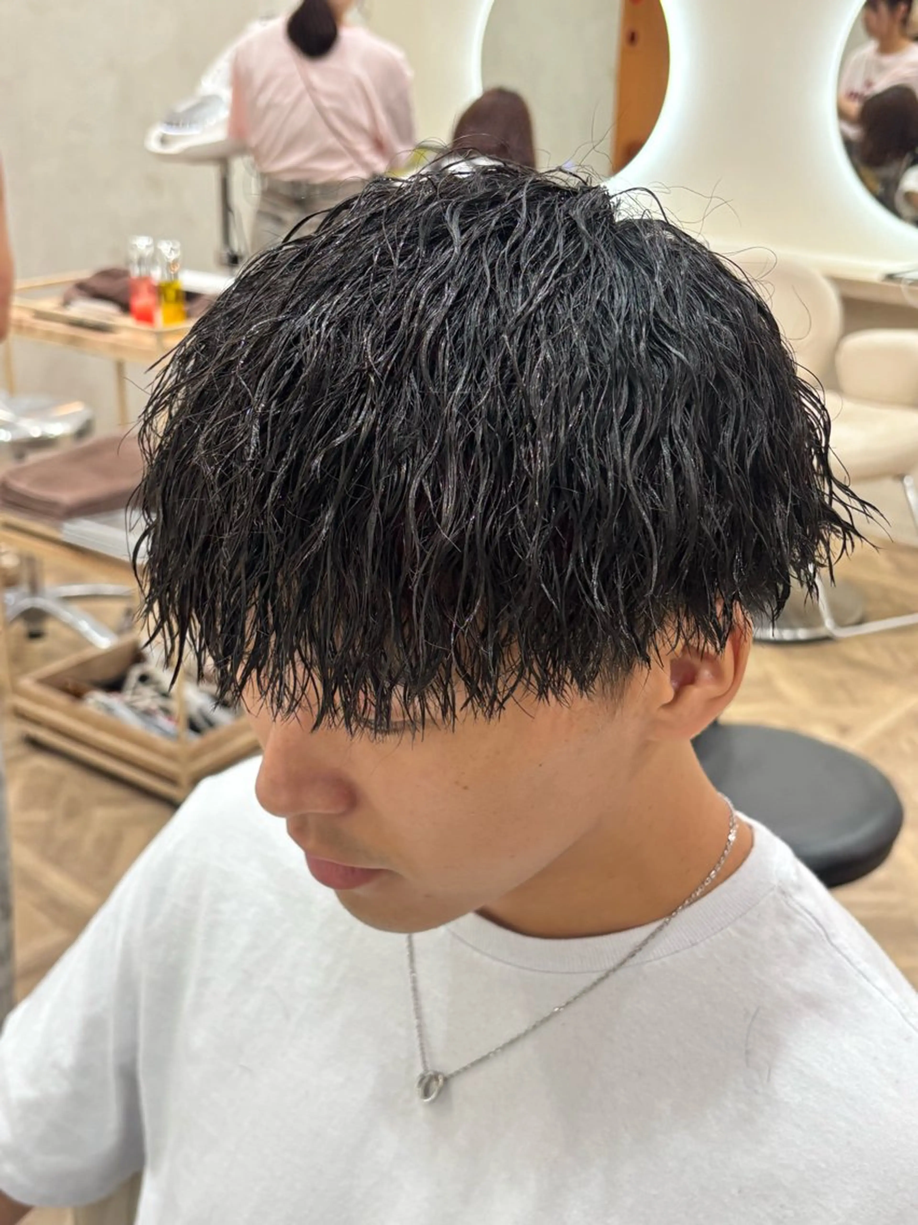 ショート パーマ メンズ メンズパーマ カット パーマ トリートメント パーマ職人DAIKI ツイスパ/波巻きのヘアスタイル