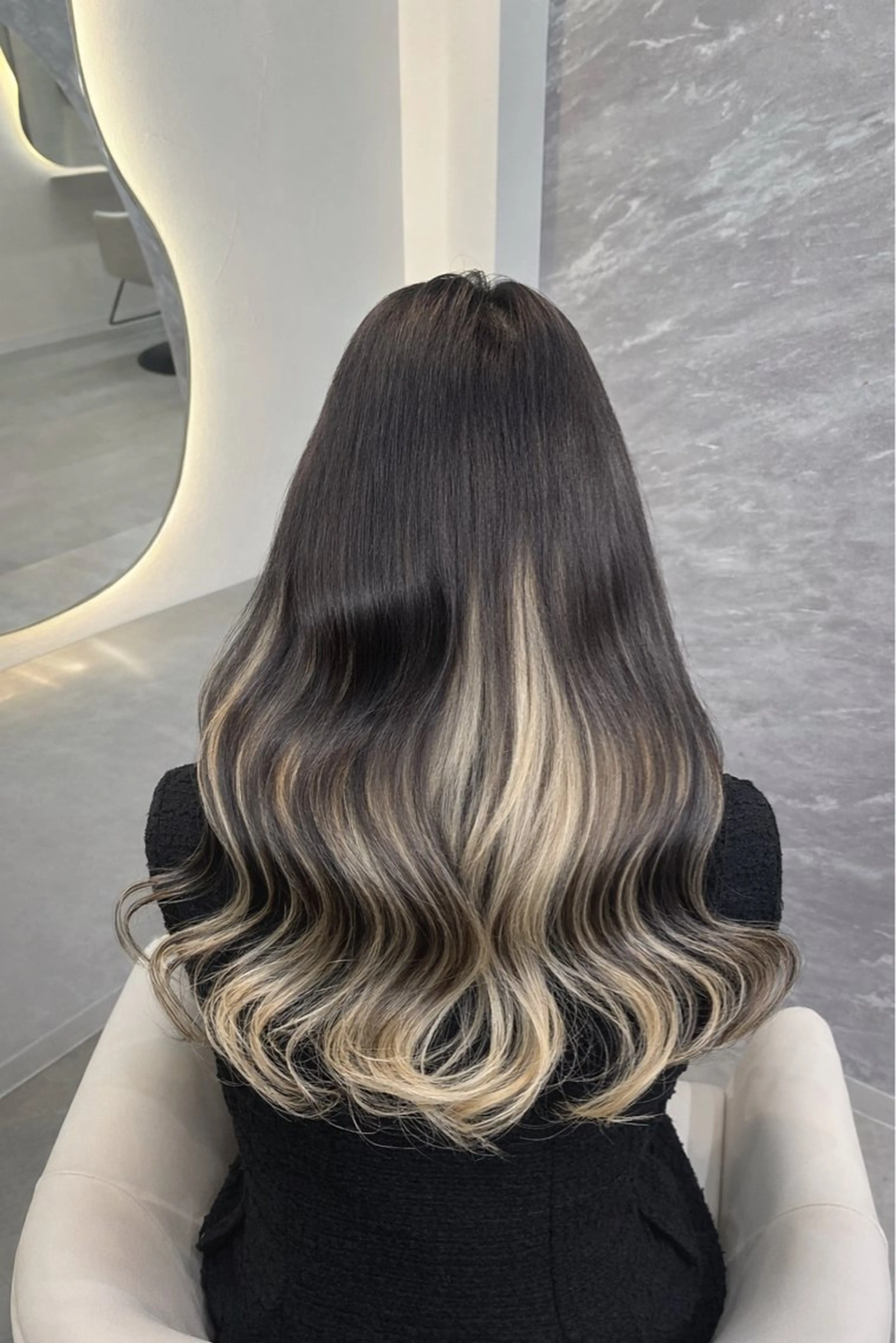 【平日限定🎀】透明感ブリーチリタッチonカラー＋1stepトリートメント付きෆの写真