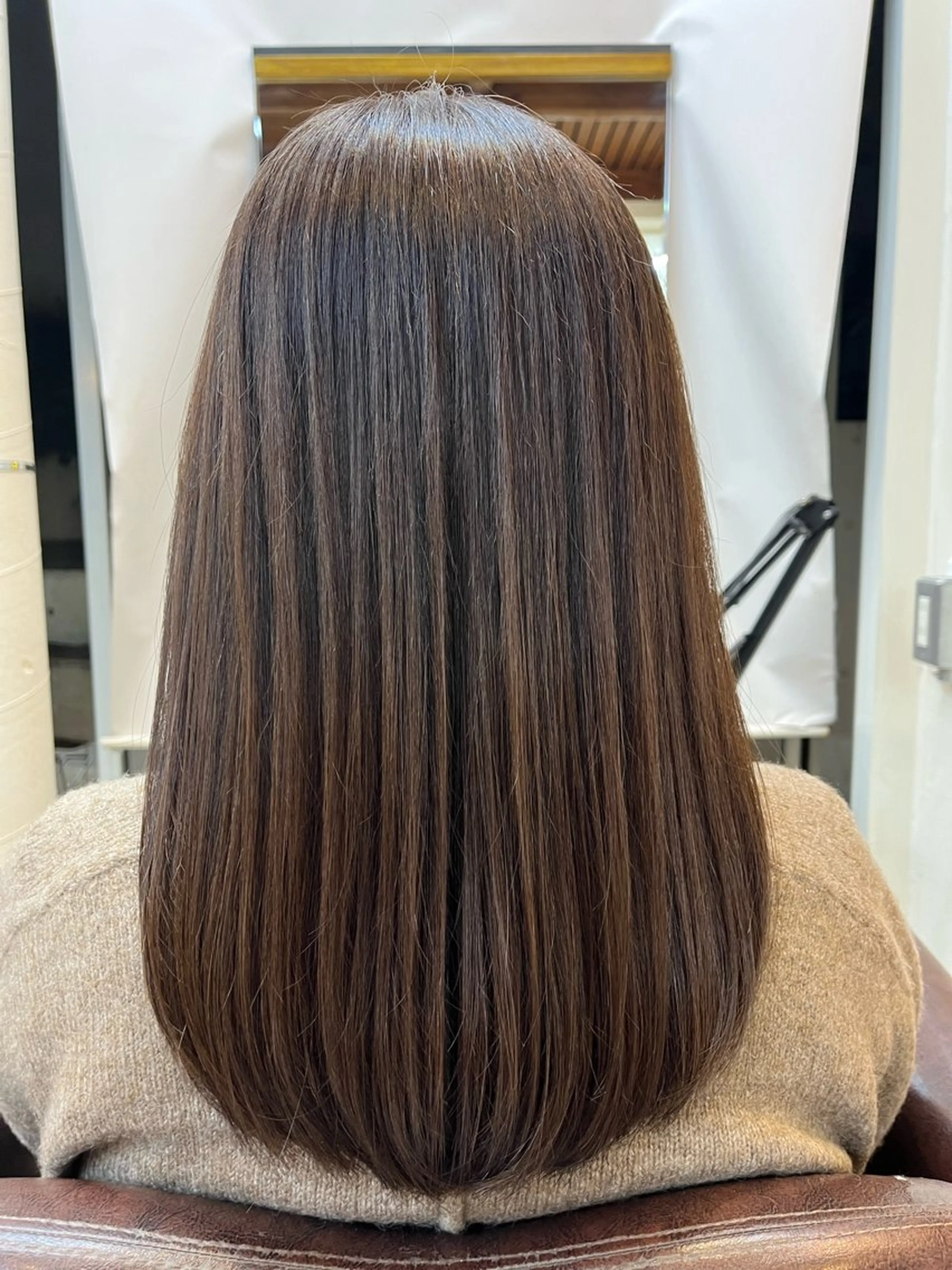 ロング カラー ベージュカラー ブラウンカラー 岡部 夏生のヘアスタイル