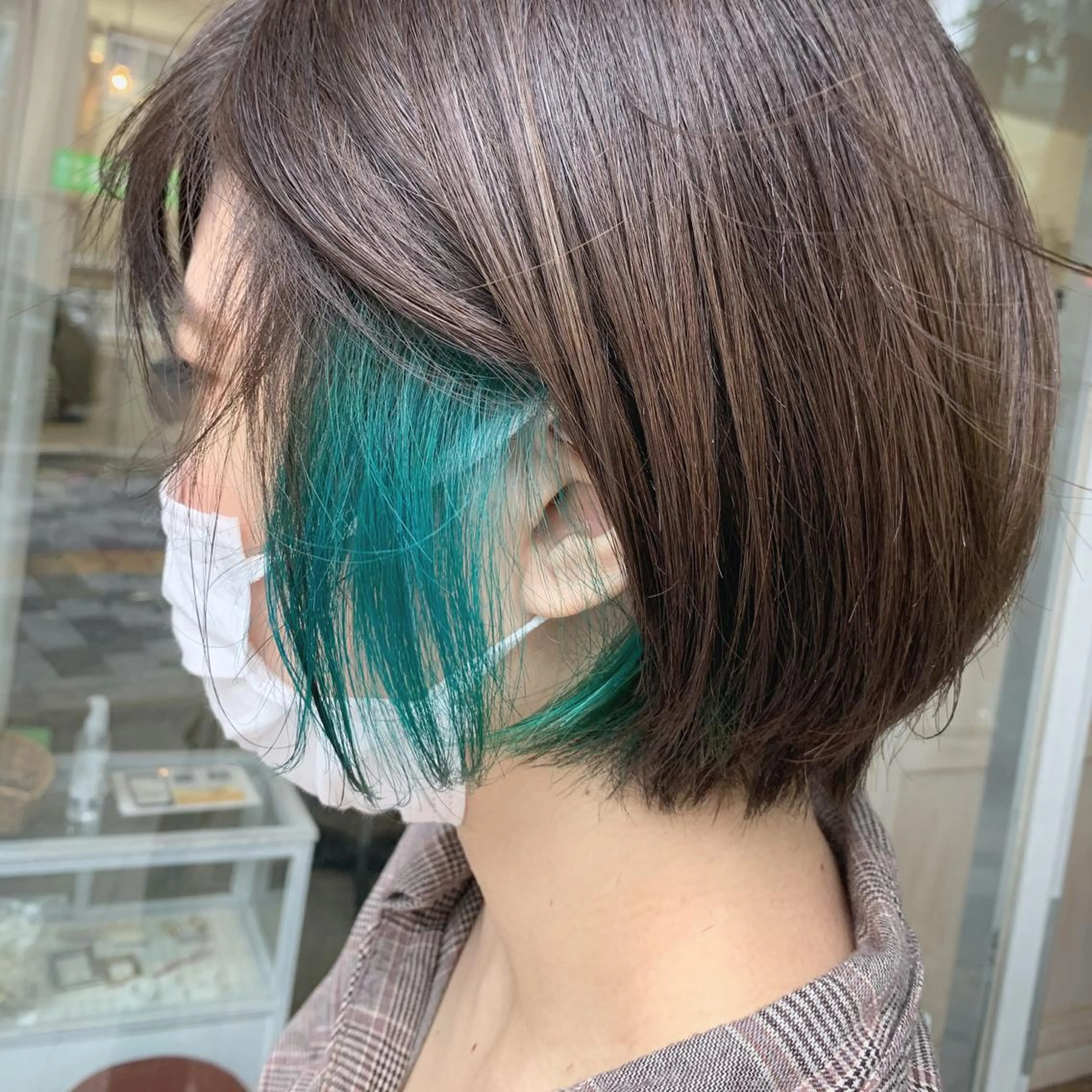 ショート カラー fio マナミのヘアスタイル