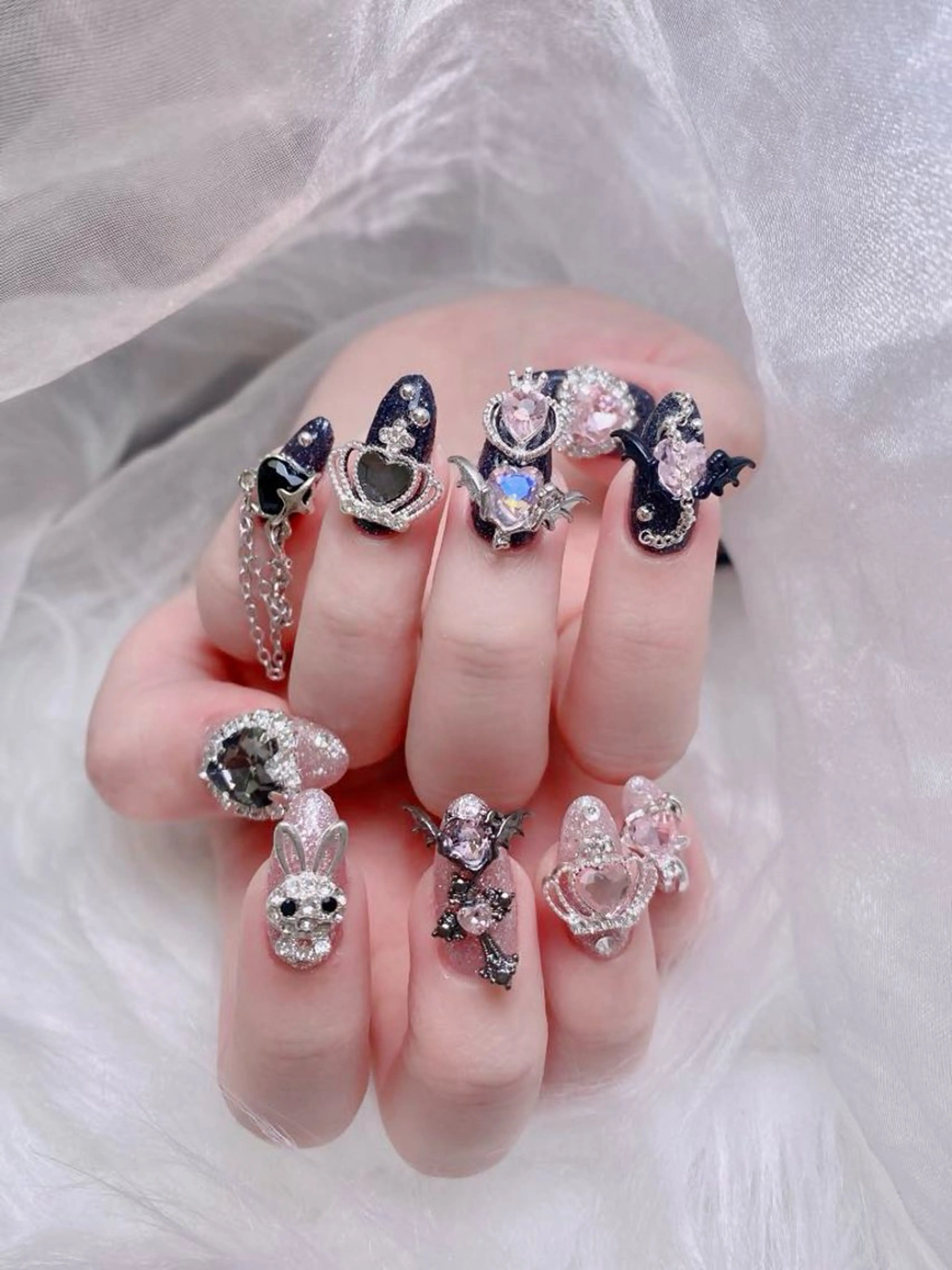 ネイル 成人式 ジェルネイル ロングネイル マグネットネイル ミディアムネイル ハンドネイル MoMoA Nail ネイル長さ出し専門店のネイルデザイン