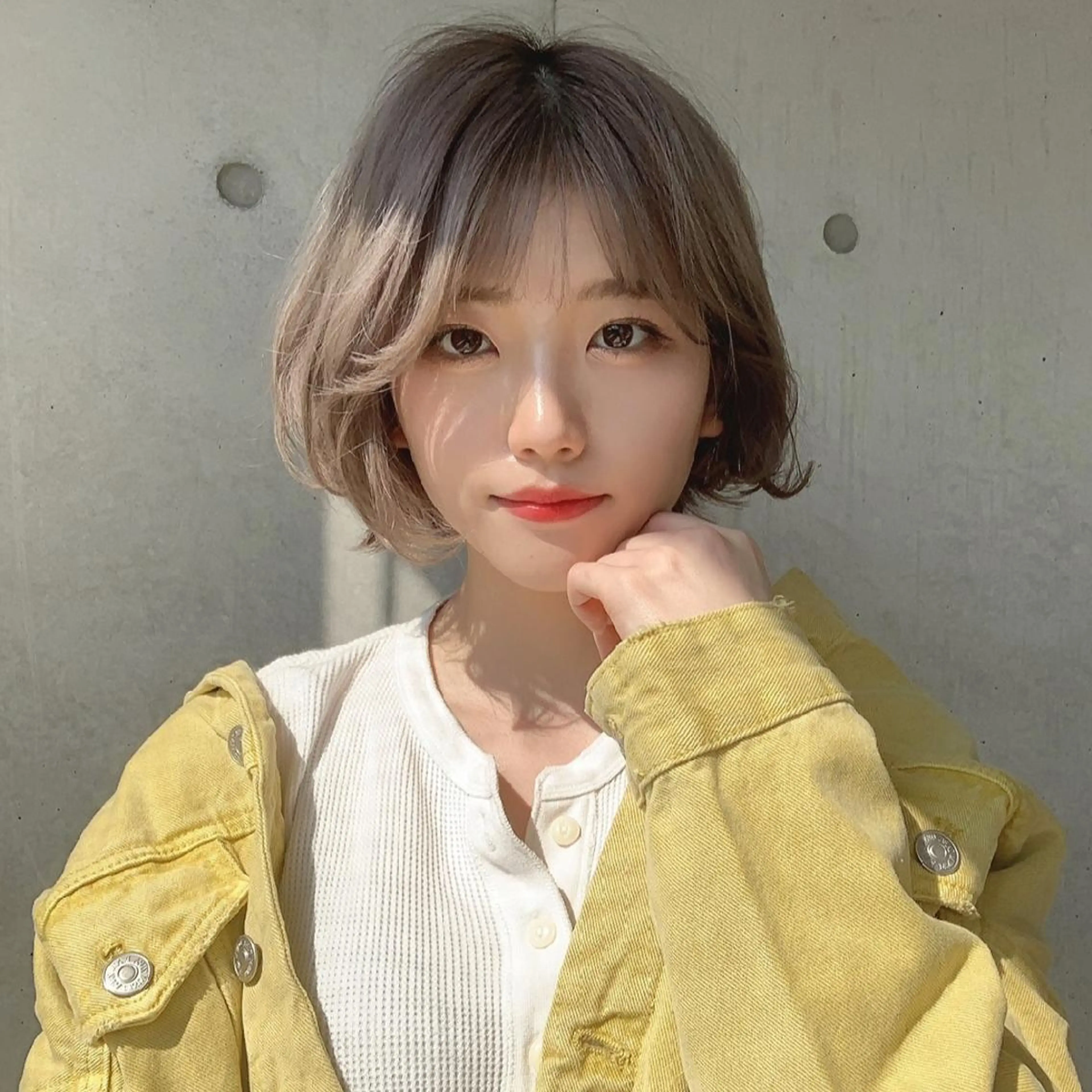 ショート カラー 🤍💕ブリーチカラ ーAyaka💕🤍のヘアスタイル