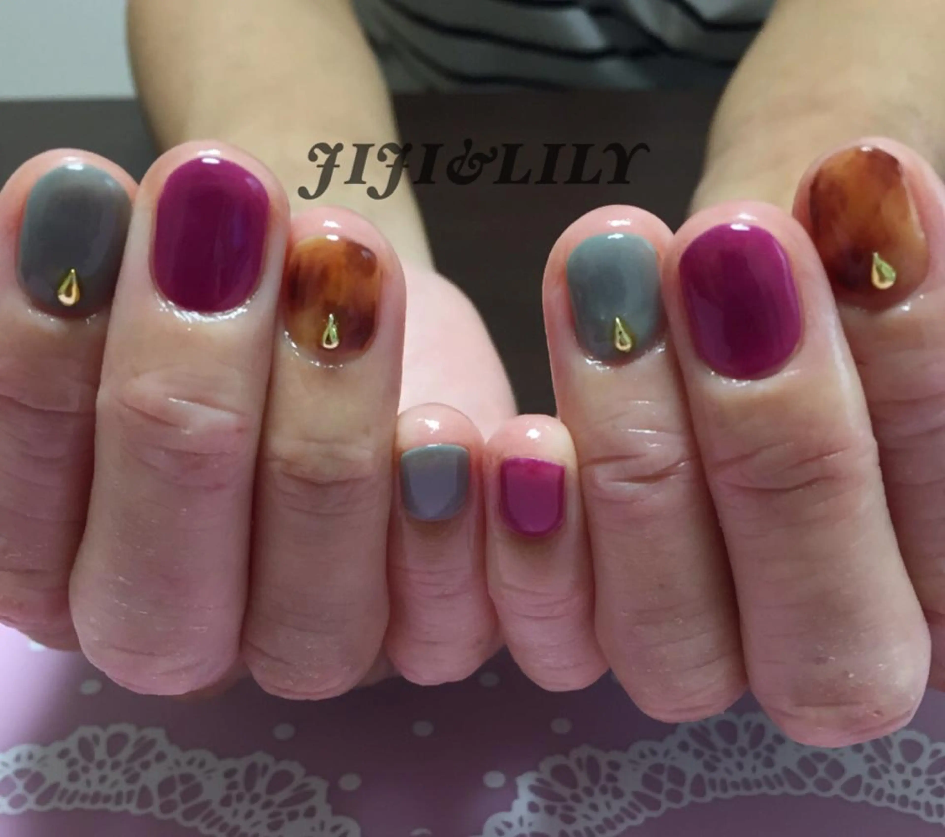 ネイル べっ甲ネイル ワンカラーネイル 豊田 圭子のネイルデザイン