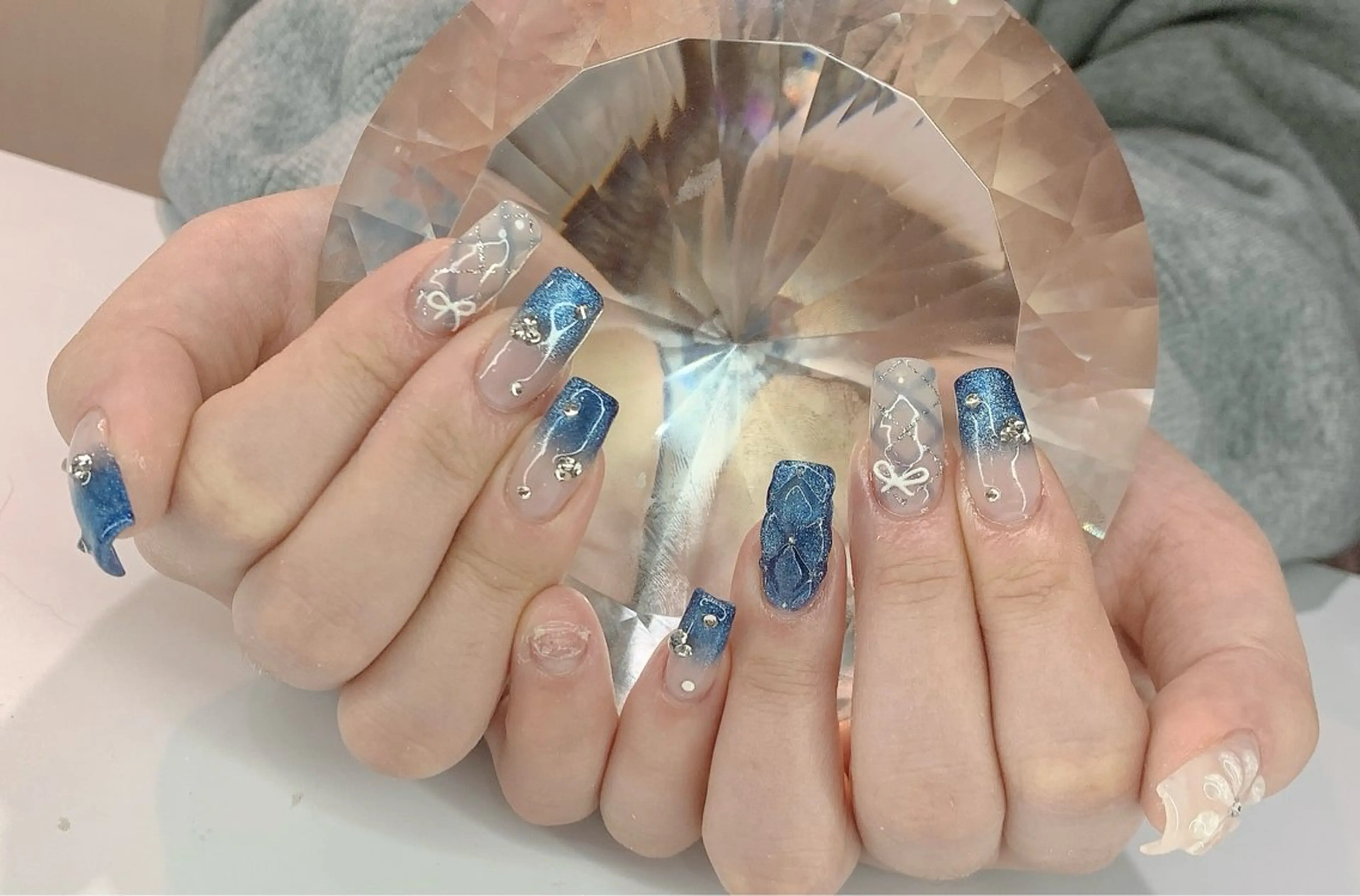 ネイル LoaChaton kaeのネイルデザイン