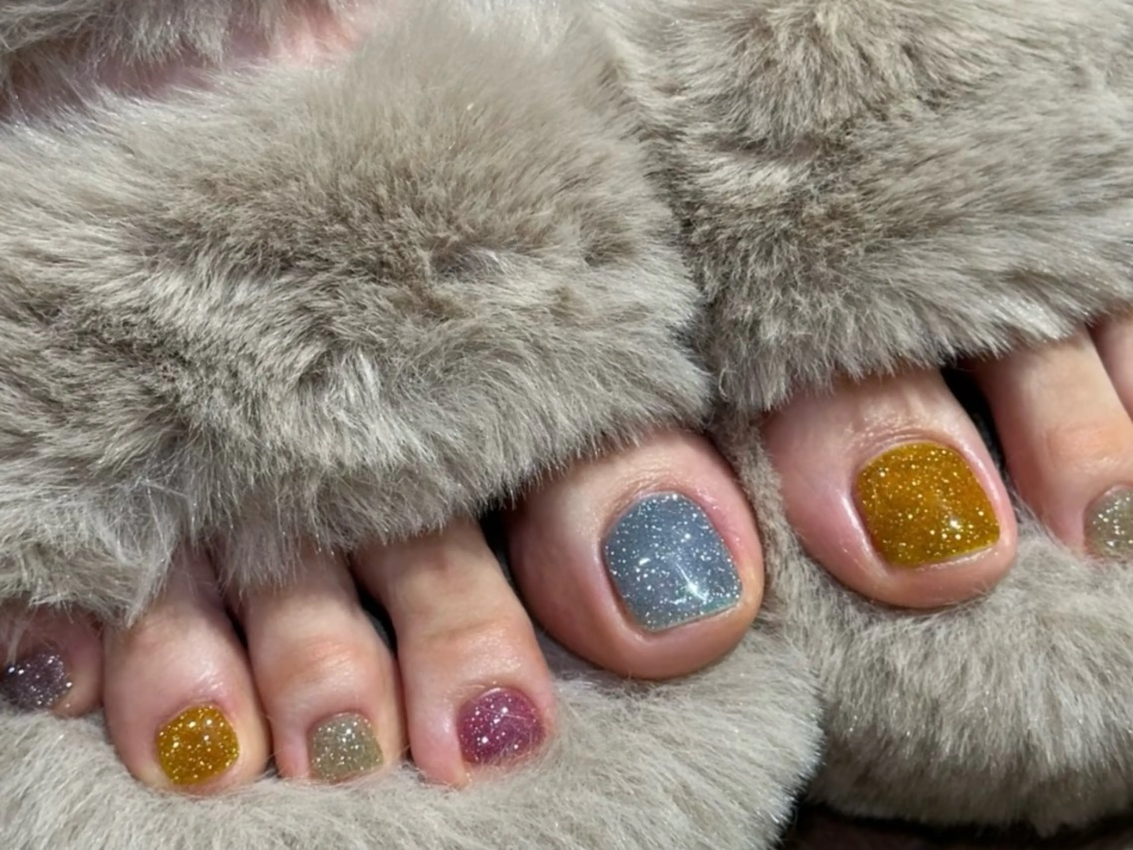 ネイル オーロラネイル チークネイル フレンチネイル ジェルネイル ガラスフレンチ フットネイル Nail Jolieのネイルデザイン