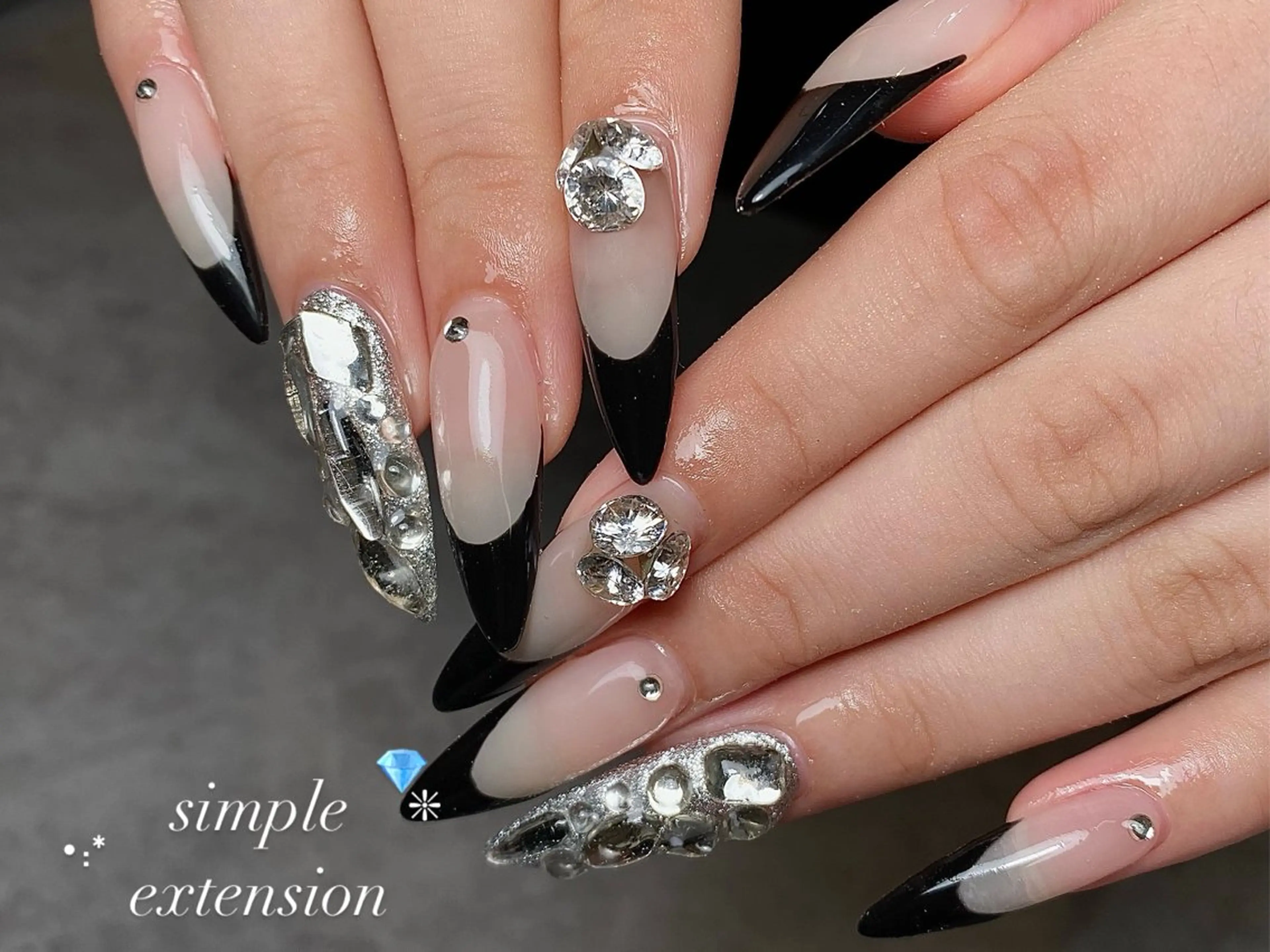 ネイル 長さ出し シンプルネイル popo-nail所属・個性派/ちゅるん/ モチ好評◎｜MIKIのネイルデザイン