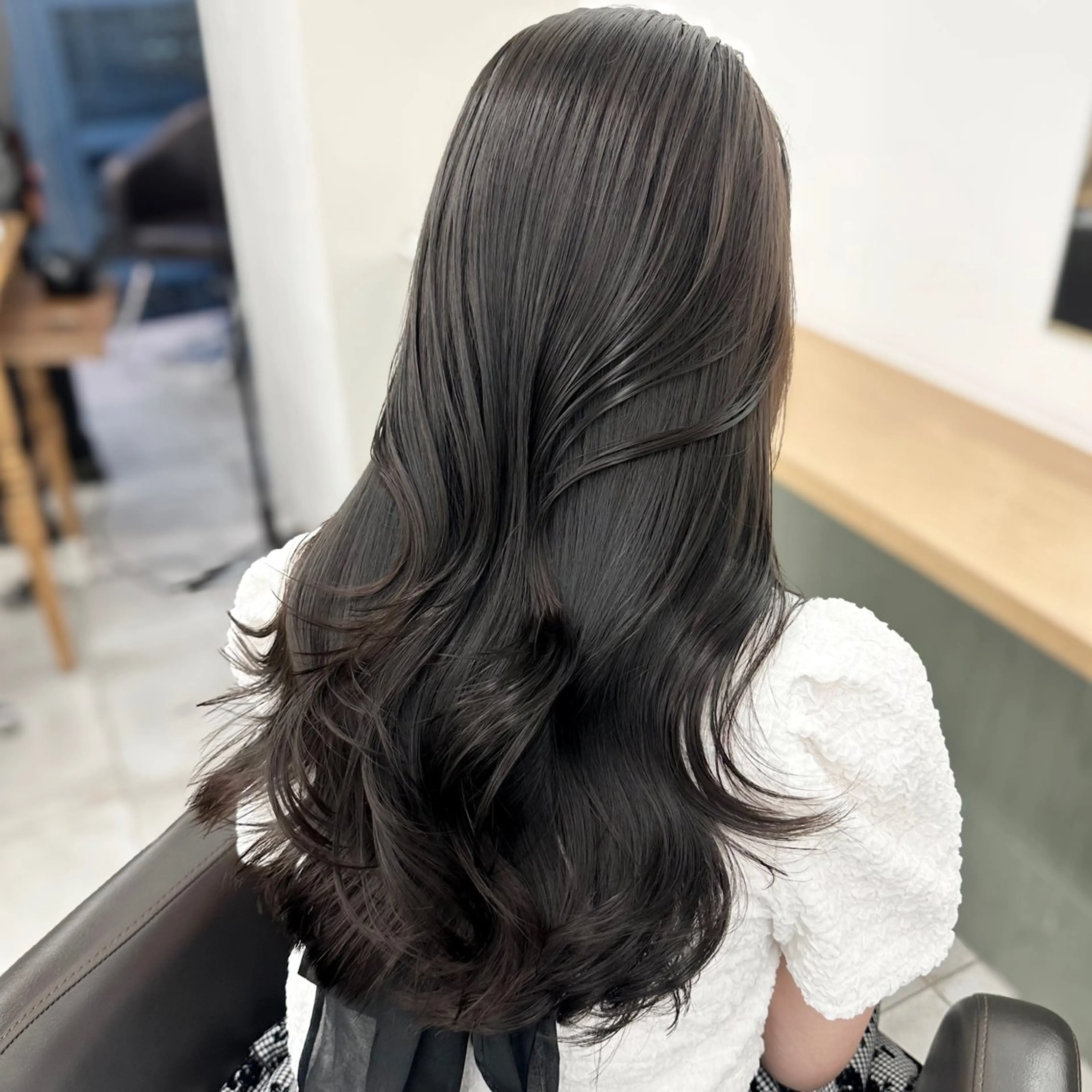 ロング カラー カット ヘアカラー トリートメント ブリーチなし/レイヤ ー特化🌈Tommyのヘアスタイル