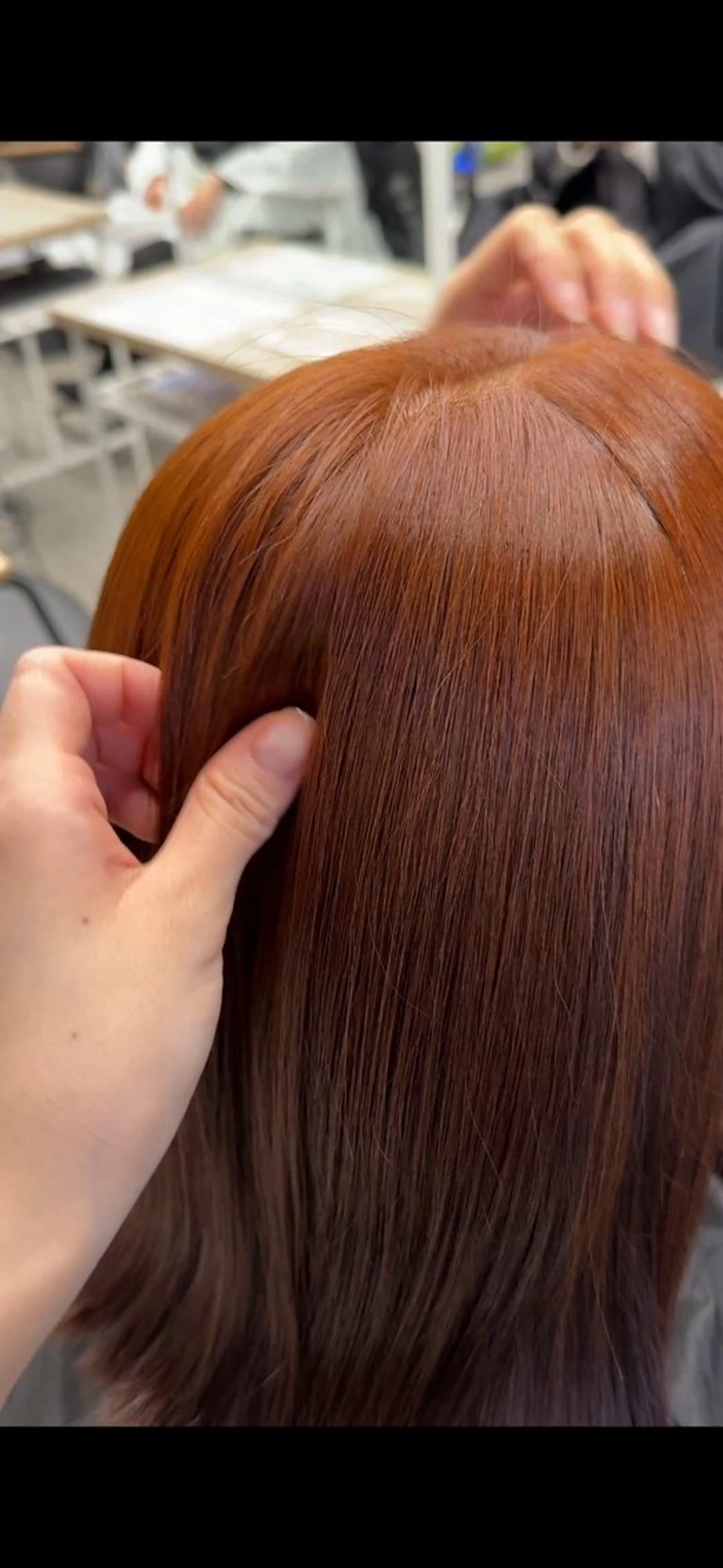 カラー ブリーチ ケアブリーチ デザインカラー ダブルカラー イヤリングカラー 酸性ストレート /ハイトーン/つばさのヘアスタイル