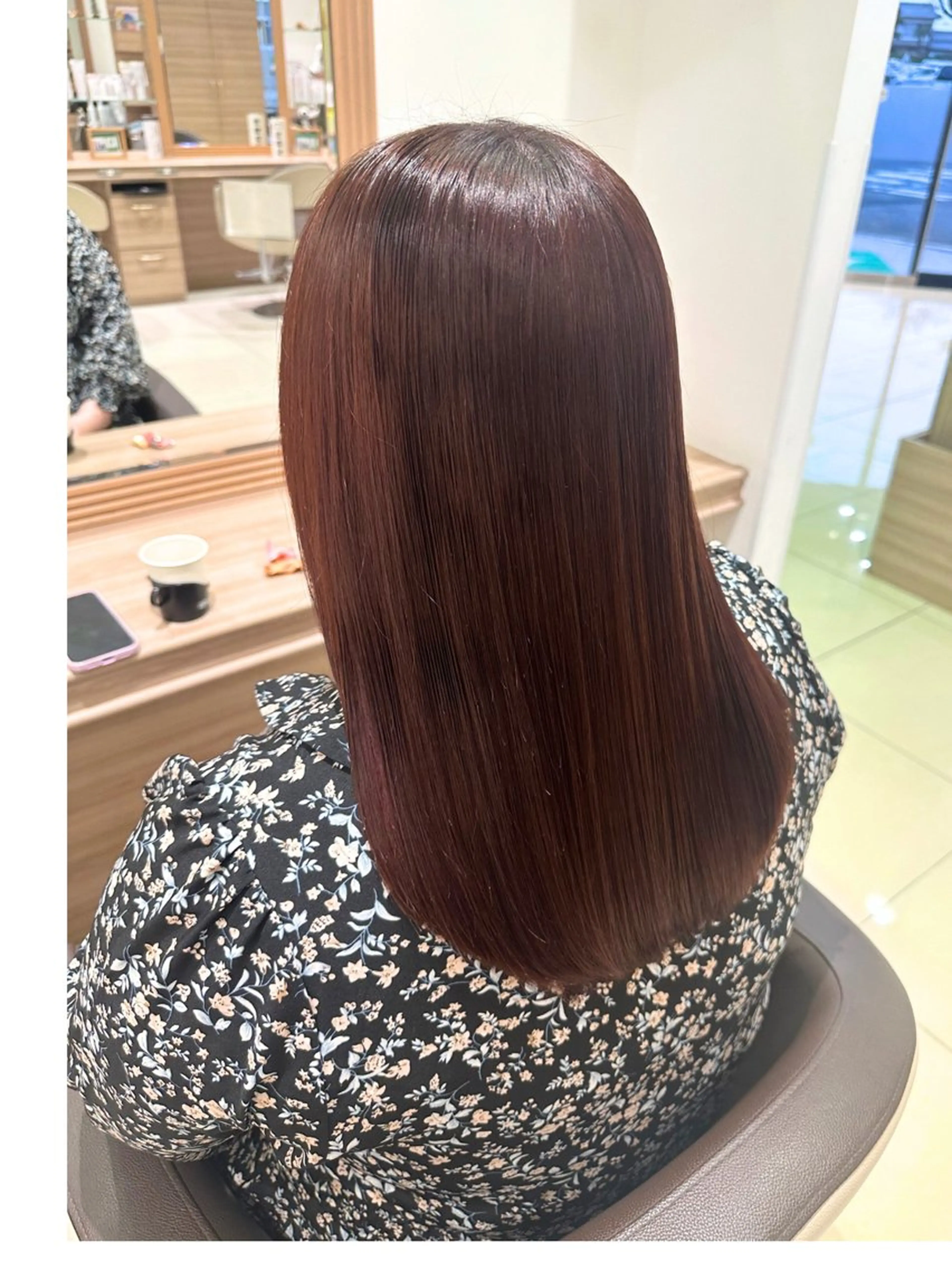 ロング 縮毛矯正 トリートメント 髪質改善ストレート インナーカラーハズキのヘアスタイル