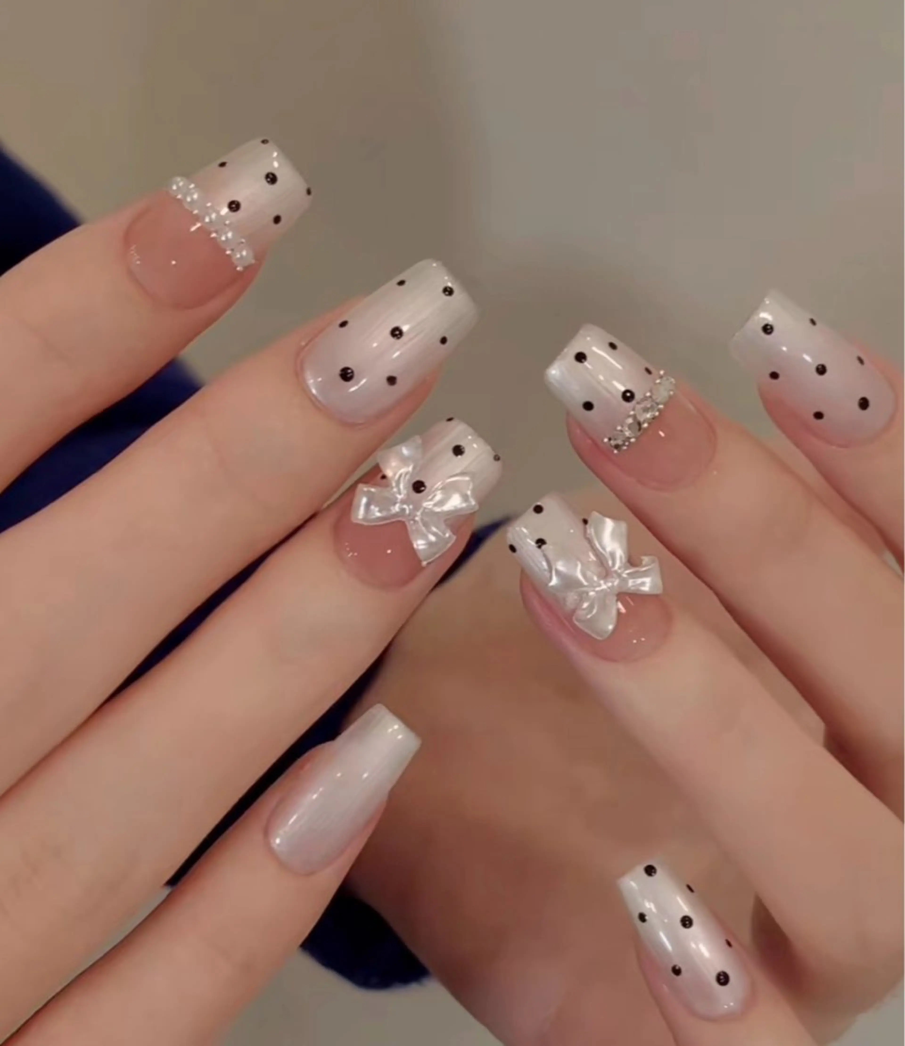 ネイル オーロラネイル チークネイル 成人式 長さ出し ジェルネイル ハンドネイル YUYI.nail salonのネイルデザイン