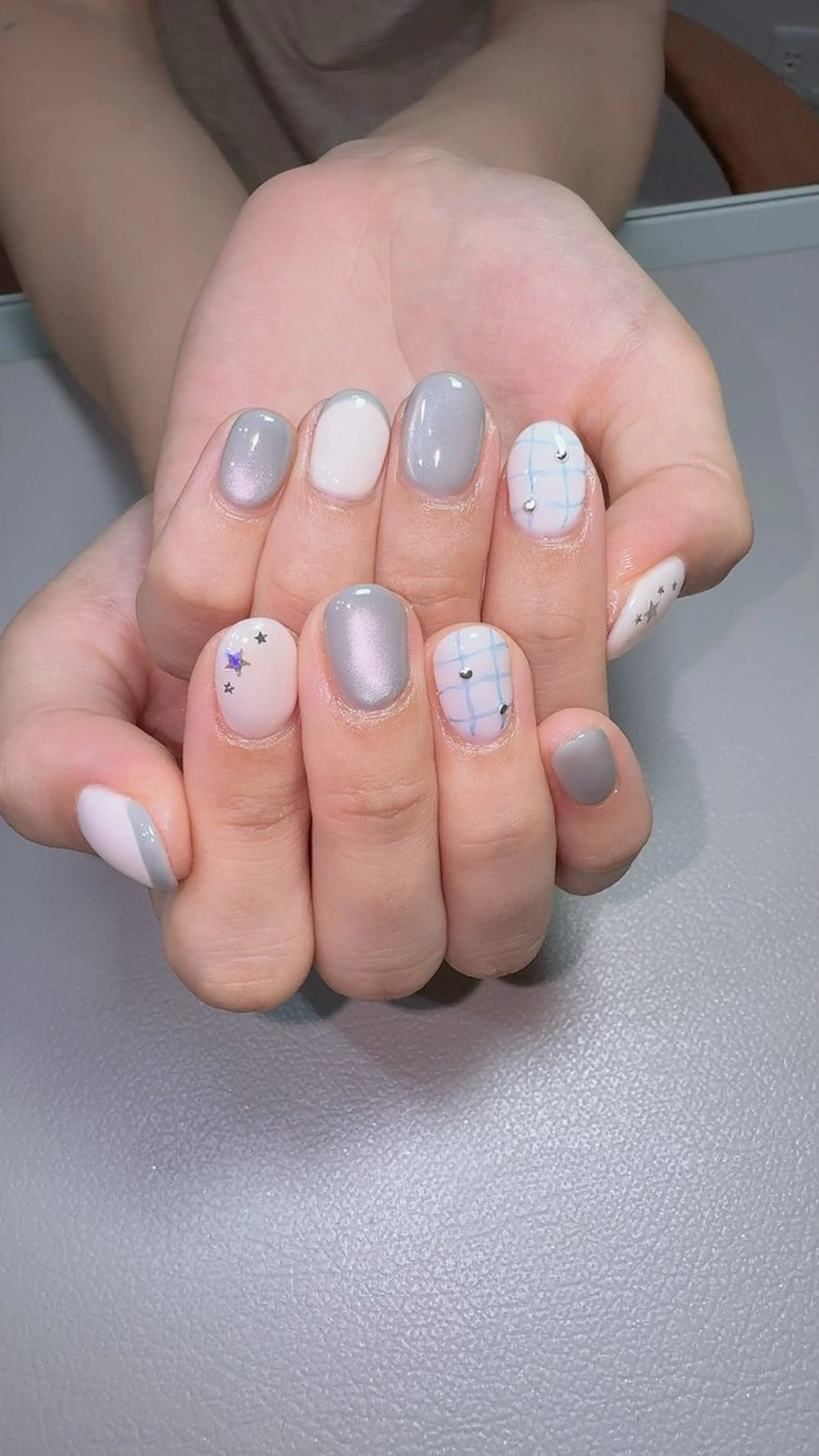 ネイル マグネットネイル nailsalon urümのネイルデザイン