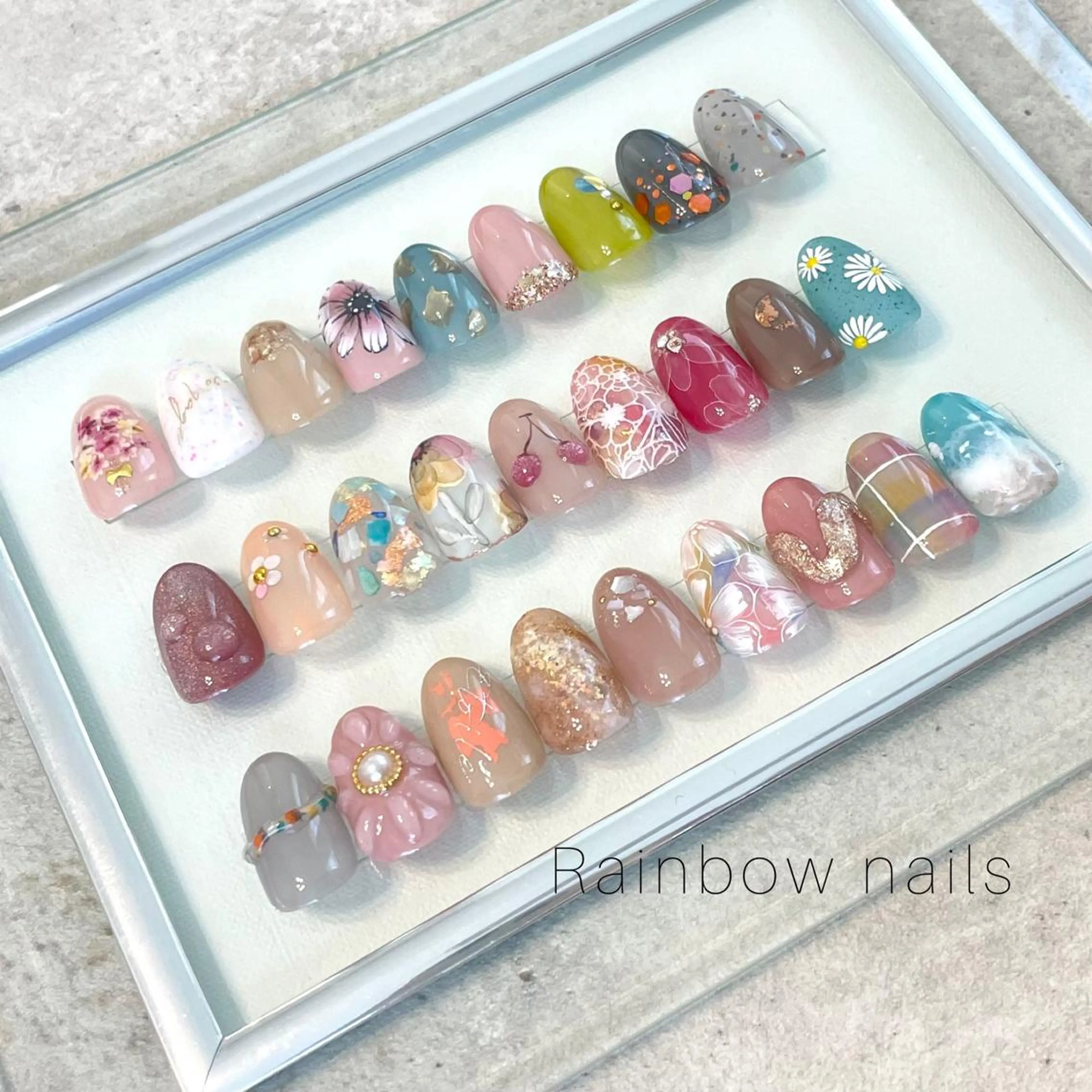 ネイル アートネイル Rainbow nailsくろちゃんのネイルデザイン