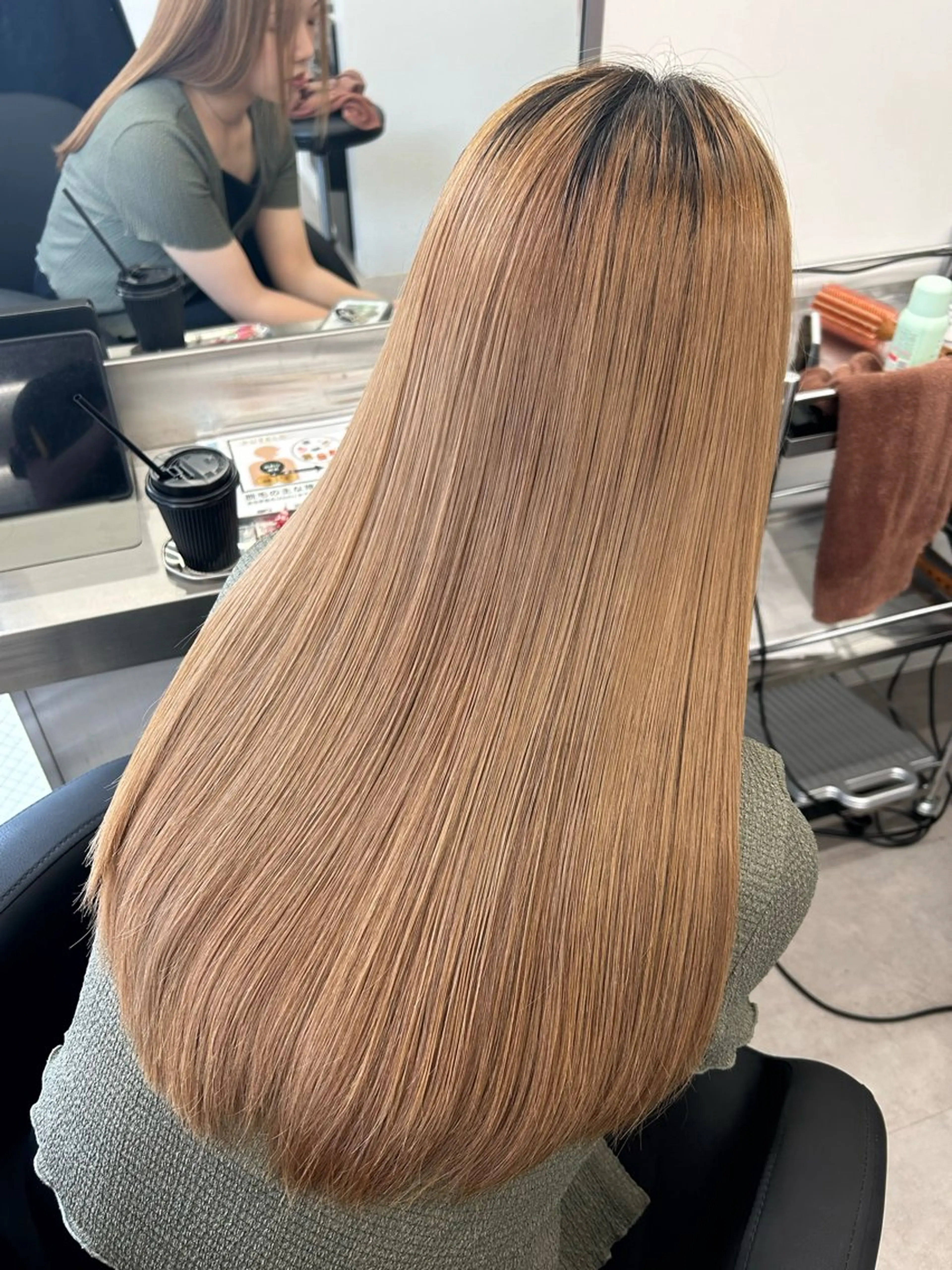 ロング カット ヘアカラー 最高級人毛 100%エクステ茉央のヘアスタイル