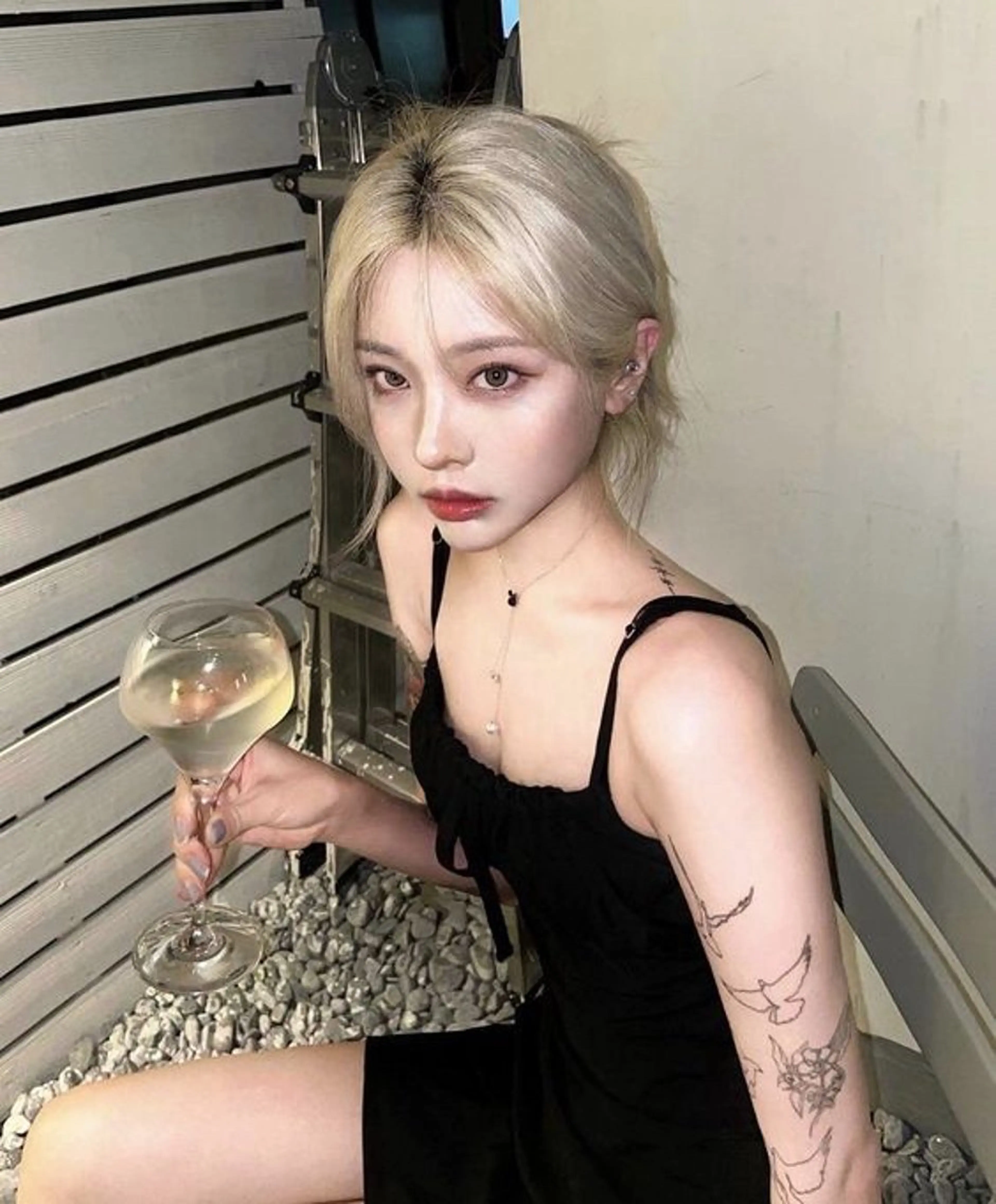 ロング カット ヘアカラー トリートメント ヘアセット 艶髪ハイトーンカラー 渋谷🎀ririkaのヘアスタイル